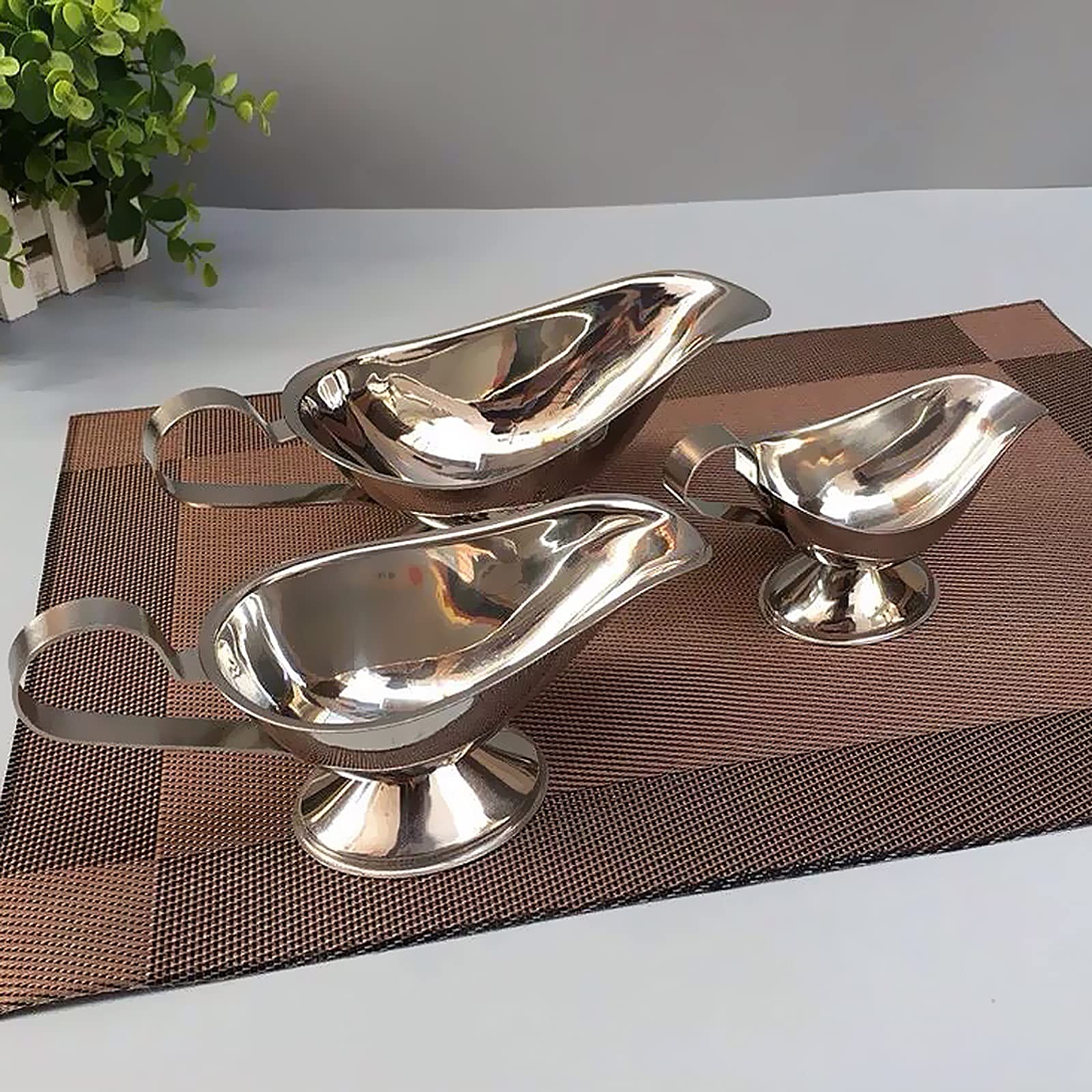 Sauce Containers Stainless Steel Gravy Boat Elegant Serving Pitcher For