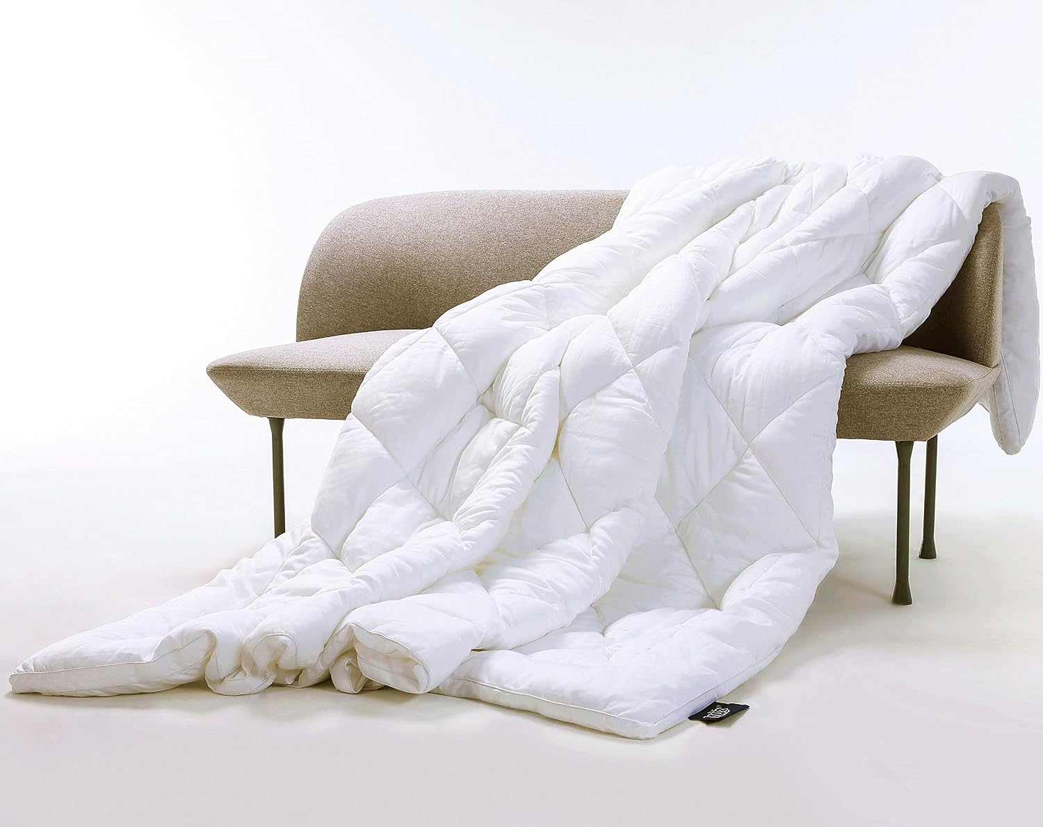 SNUZZZZ Premium Alternative Down Comforter Duvet Insert (Eucalyptus Cream, Queen)