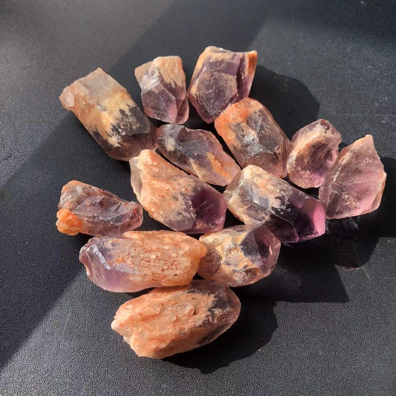 Cristal naturel mélangé avec améthyste roulée en coffret cadeaux d'ornements