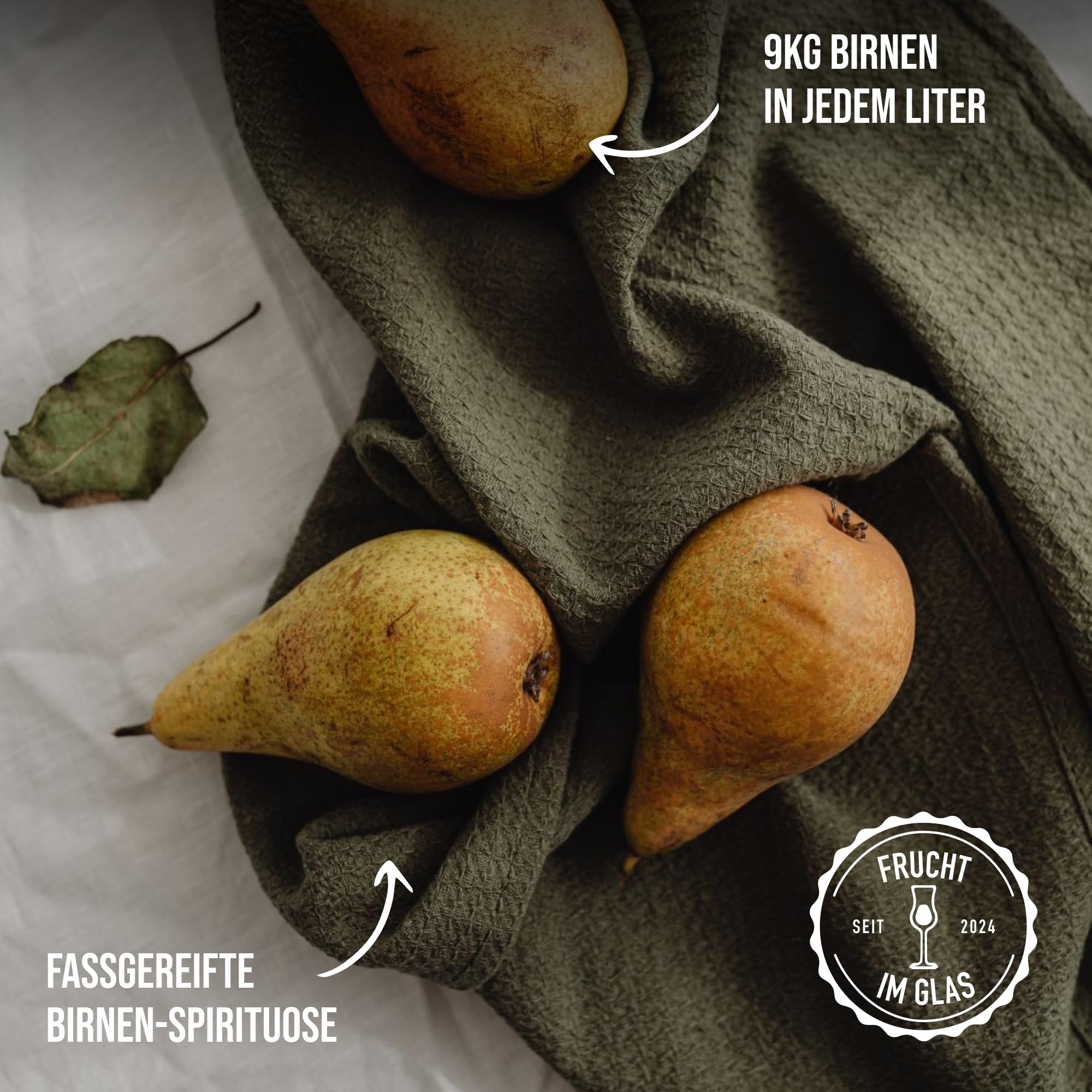 Fassobst Alte Birne - fruchtiger Williams Christ Obstler, 40% vol., fassgereift im Schwarzwald, milder Schnaps in der Bügelflasche, 1 x 1.0 l