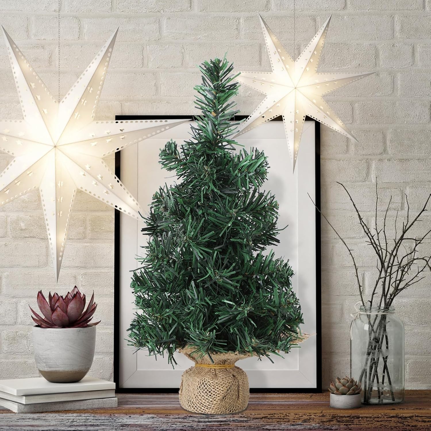Lot de 2 Petits sapins Noël artificiels avec Base en Toile Jute for décoration Table Petits espaces(30CM)