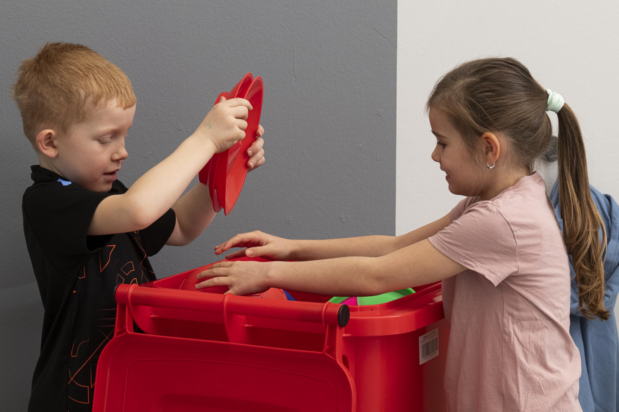 Betzold Aktivitäts- und Pausentonne - 44-teiliges Set für Mind. 80 Lernende Indoor Outdoor