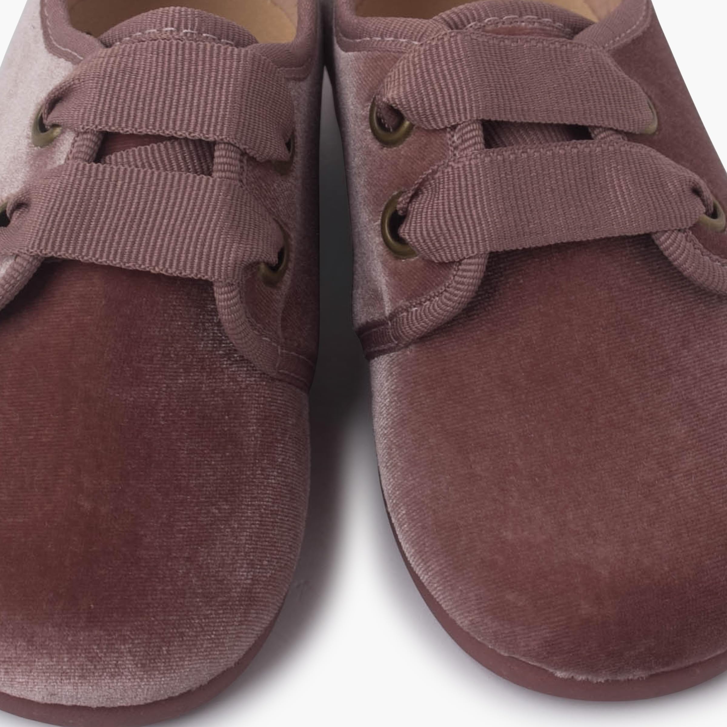 Pisamonas Zapato Terciopelo Cordón Faya