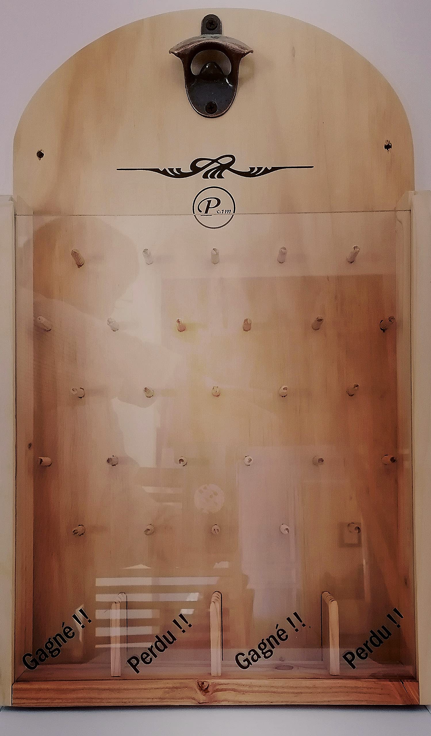 juego de beber, el abrebotellas artesanal de madera de bodega + 12 botellas de cervezas artesanales de 33cl + un par de calcetines navideños.