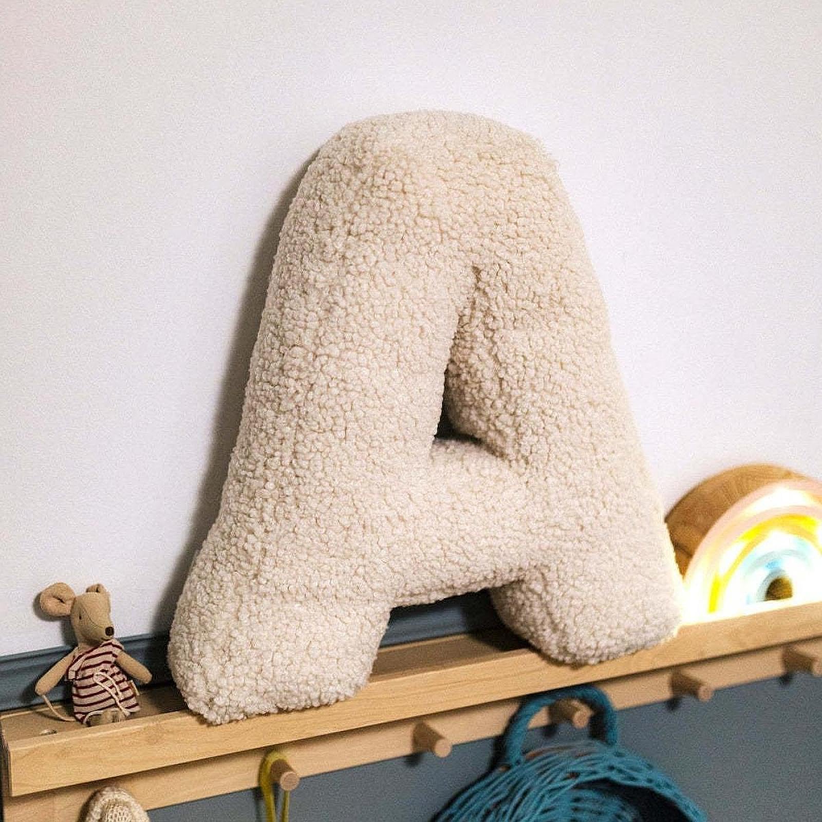 Milageto Cuscino di Peluche a Forma di Lettera, Regalo di Compleanno, Cuscino Decorativo da abbracciare, per Divano e Letto, a