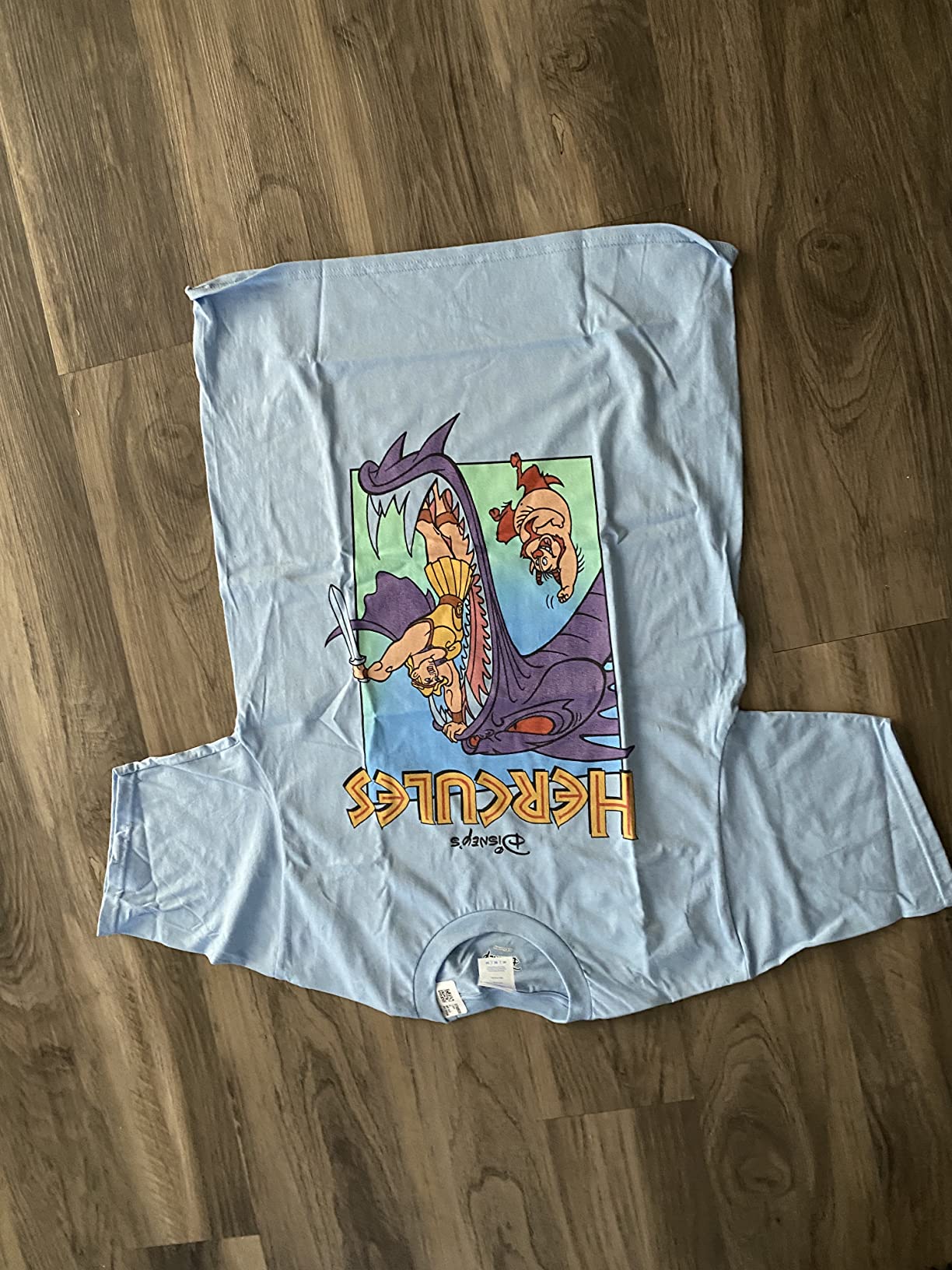 Love! Gildan t-shirt & 100% cotton so expected to shrink a bit. A little “itchy” prior to wash