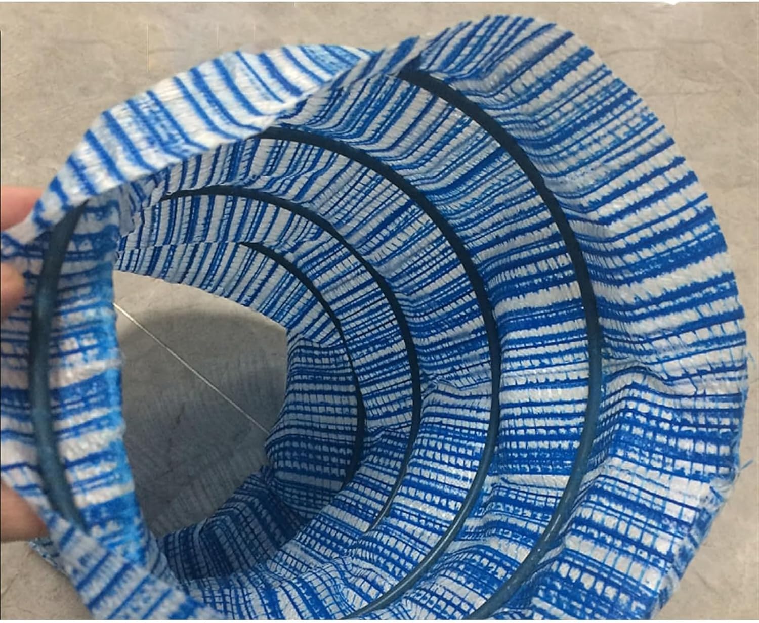 Soft Infiltration French Drain Pipe, Dia 2'' 3.1 in 4 Inch Thick Perforated Drainage Pipes 3 5 12 25 50 100 Ft, Expandable Corrugated Drain Hose(Dia-5cm(2in),Long 6m(19.7ft))