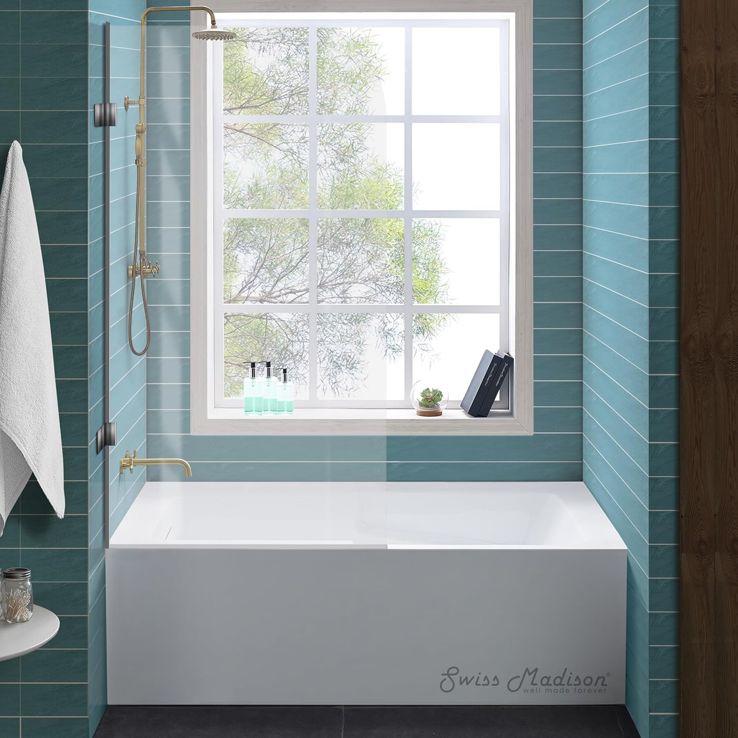 Swiss Madison Voltaire 60 x 32 Skirted Left Drain Soaking Apron Bathtub in Glossy White with Integrated Overflow and Armrest, Drain Included