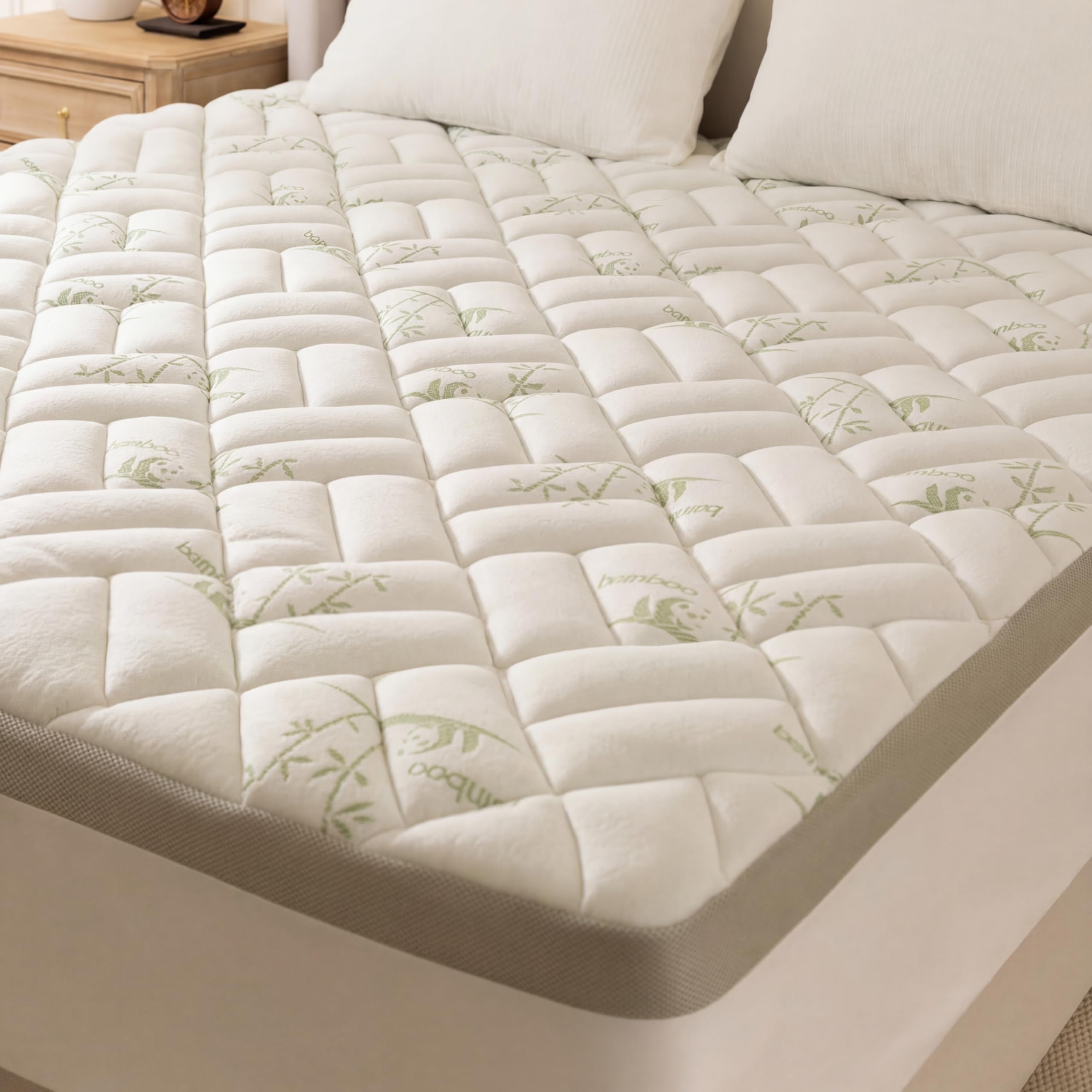 NEWDECO Queen Size Bamboo Mattress Topper