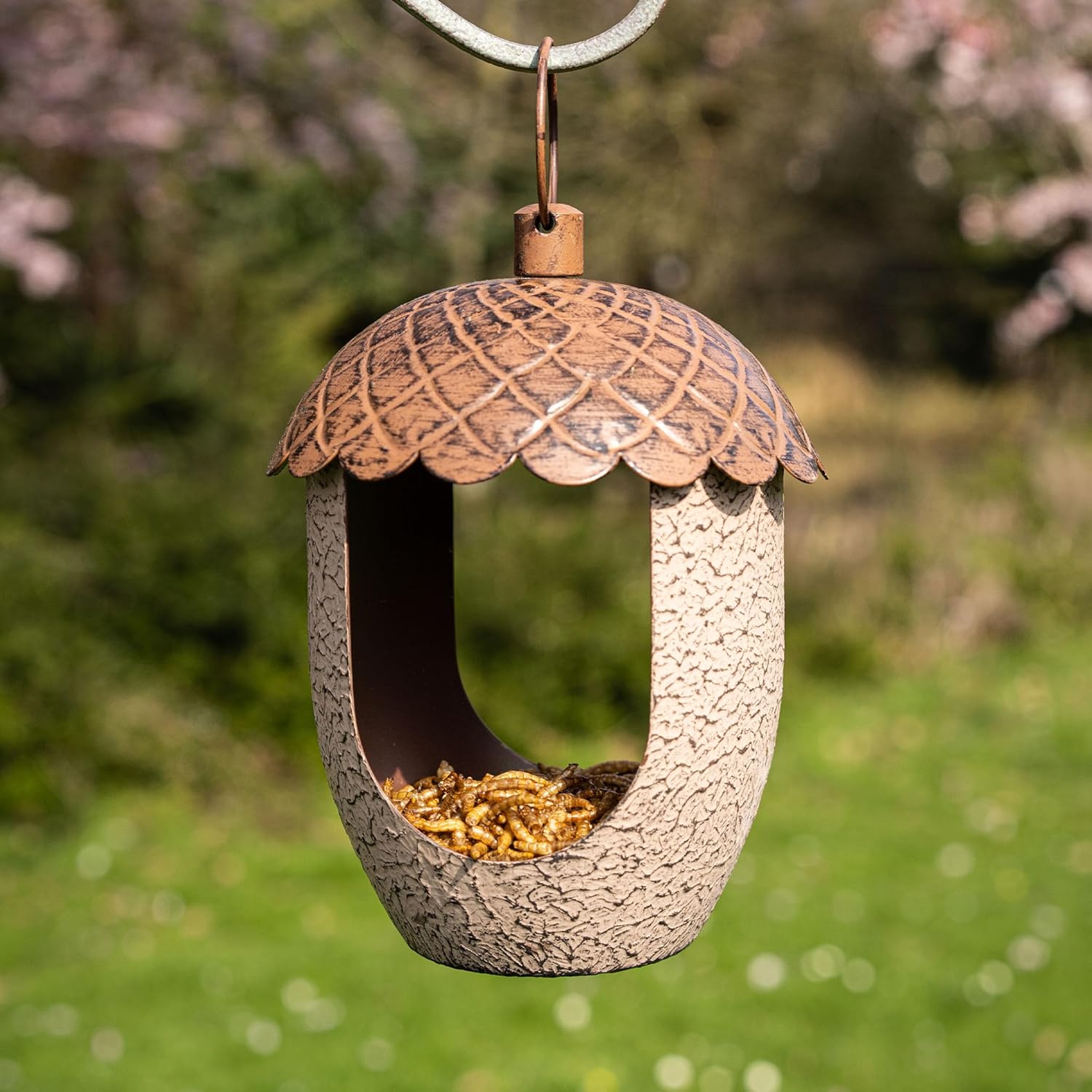 Peckish 60052109 Acorn Shaped Metal Bird Feeder, Brown, 18.0 cm*14.0 cm*14.0 cm