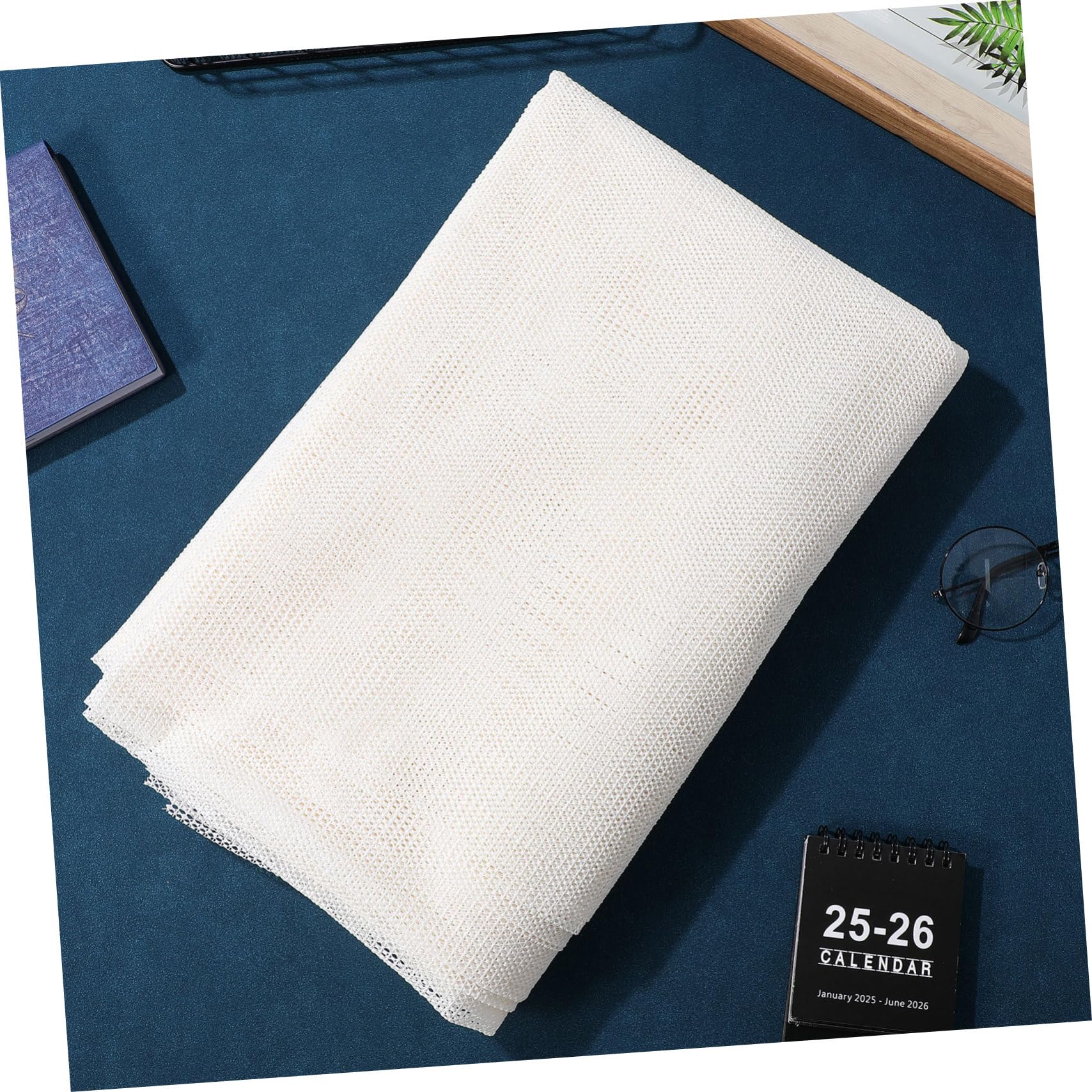 Tapis Antidérapant pour Protection Parquet sous-Tapis PVC Antidérapant Sécurité Renforcée Et Protection Longue Durée des Sols