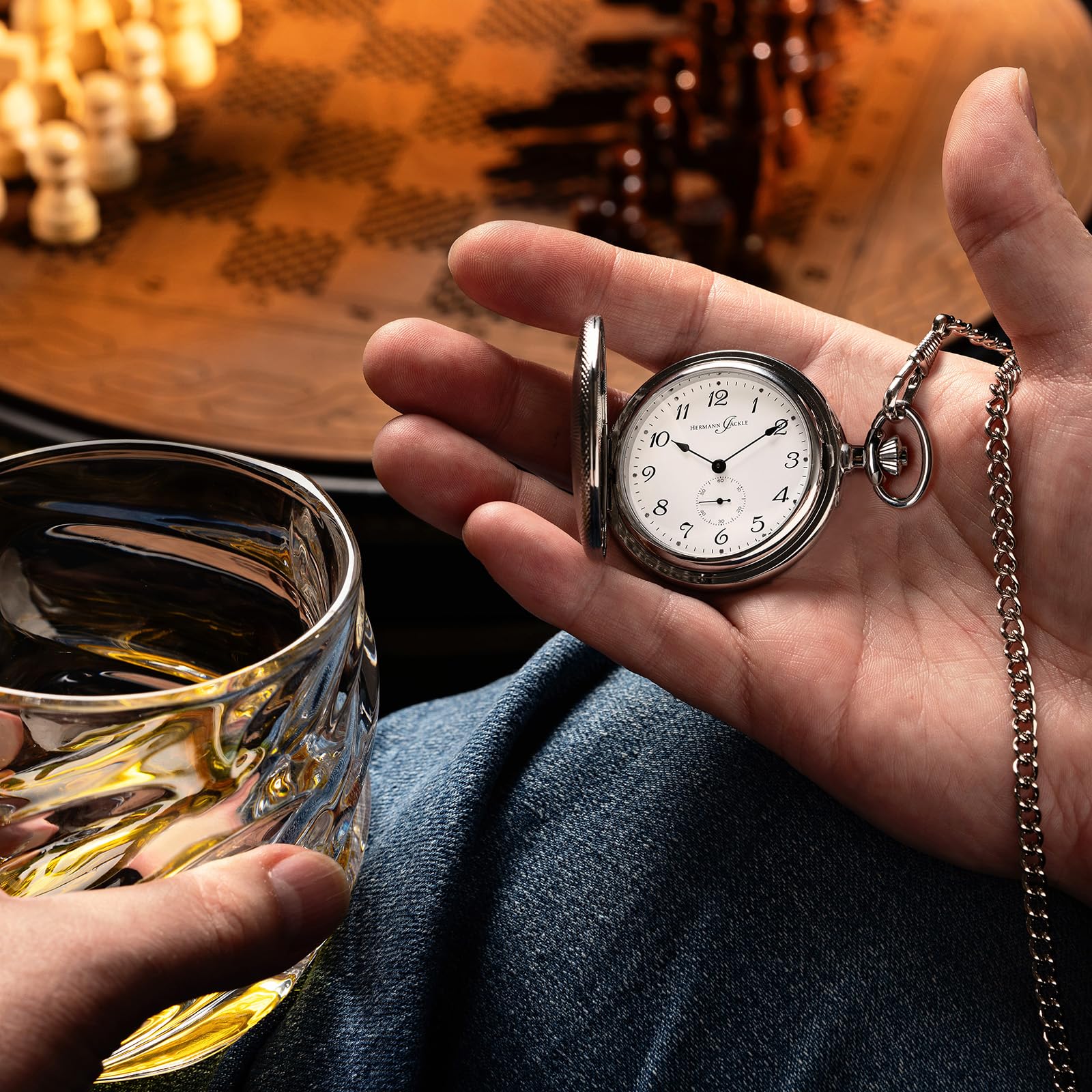 Hermann Jäckle Herren Taschenuhr Freiburg Quarz Silber 48 mm | Quarzwerk, Sprungdeckel, kleine Sekunde, klassisches Design, inklusive Kette und Reiseetui
