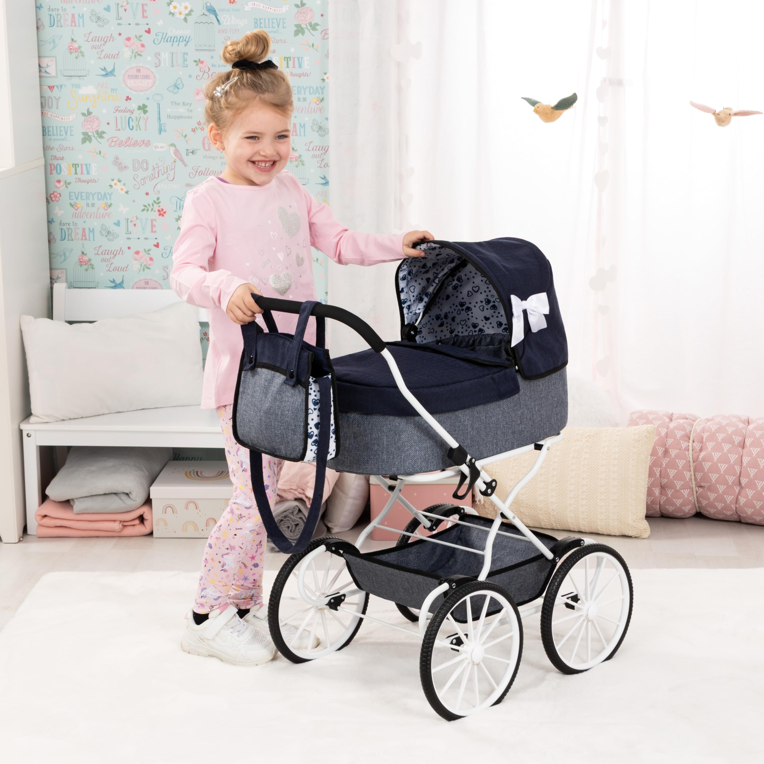Bayer Design 14381AA Puppenwagen nostalgisch, klassisch, mit Korb, Tasche, Abdeckung, Blue | große Räder, Abdeckung, klassisch