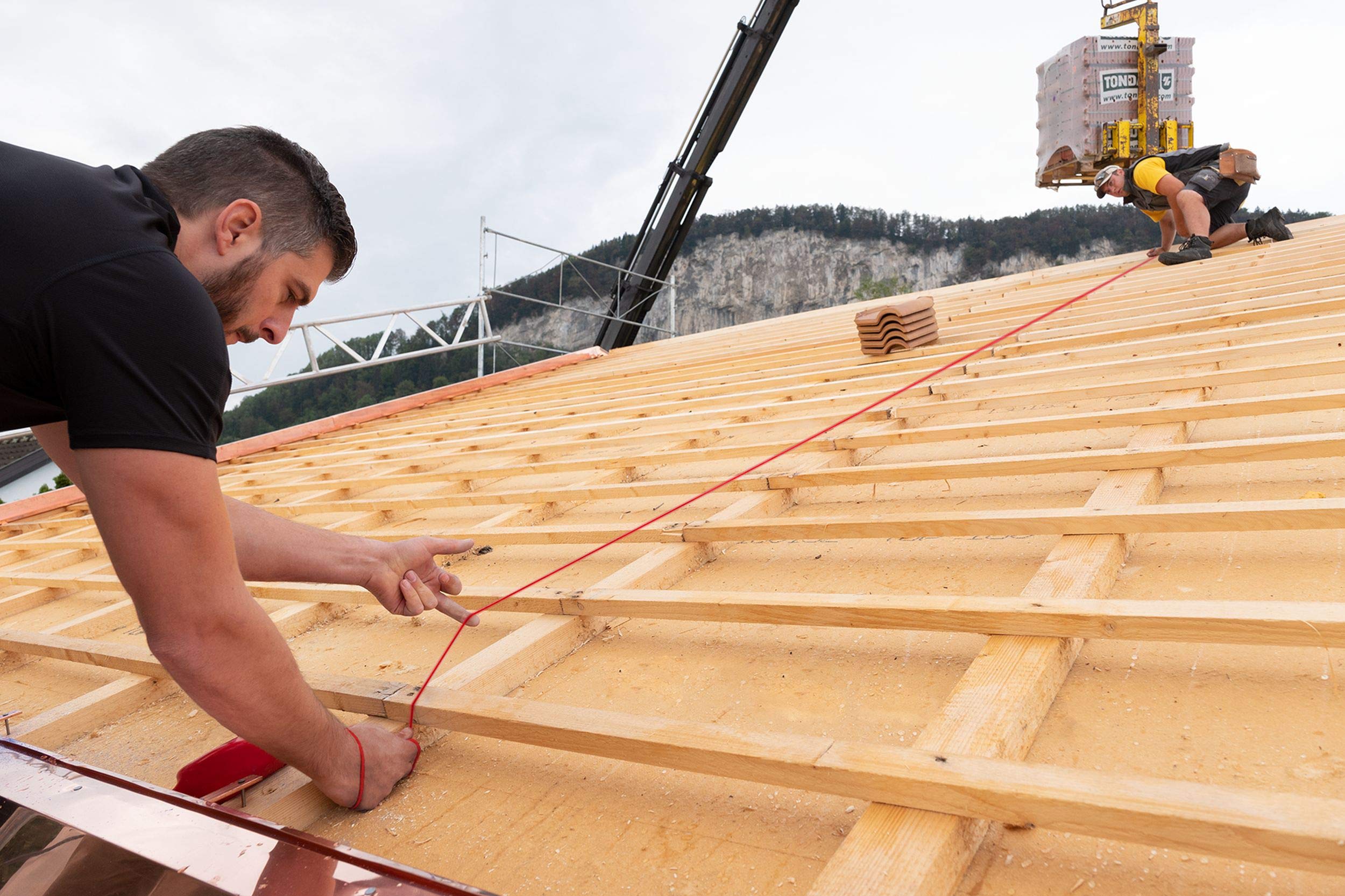 Sola CLG Schlagschnur Set ROT I Schlagschnur mit Kreide im praktischen Set |30 Meter Markierschnur für einfaches markieren | rotes Kreidepulver mit sehr guter Hafteigenschaft (Rot)