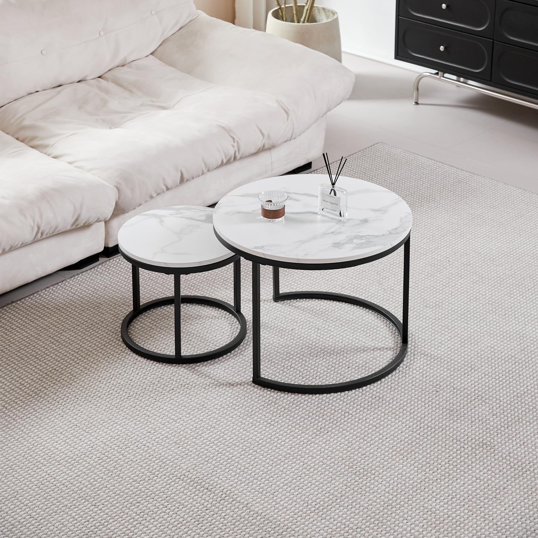 Juego de 2 Mesa Nido Salon, Mesa Nido Pequeña para Salón o Comedor Oficina, Aspecto de Imitacion Mármol Blanco, Grande: 60 * 60 * 45cm, pequeña: 40 * 40 * 35cm (Blanco/Negro)