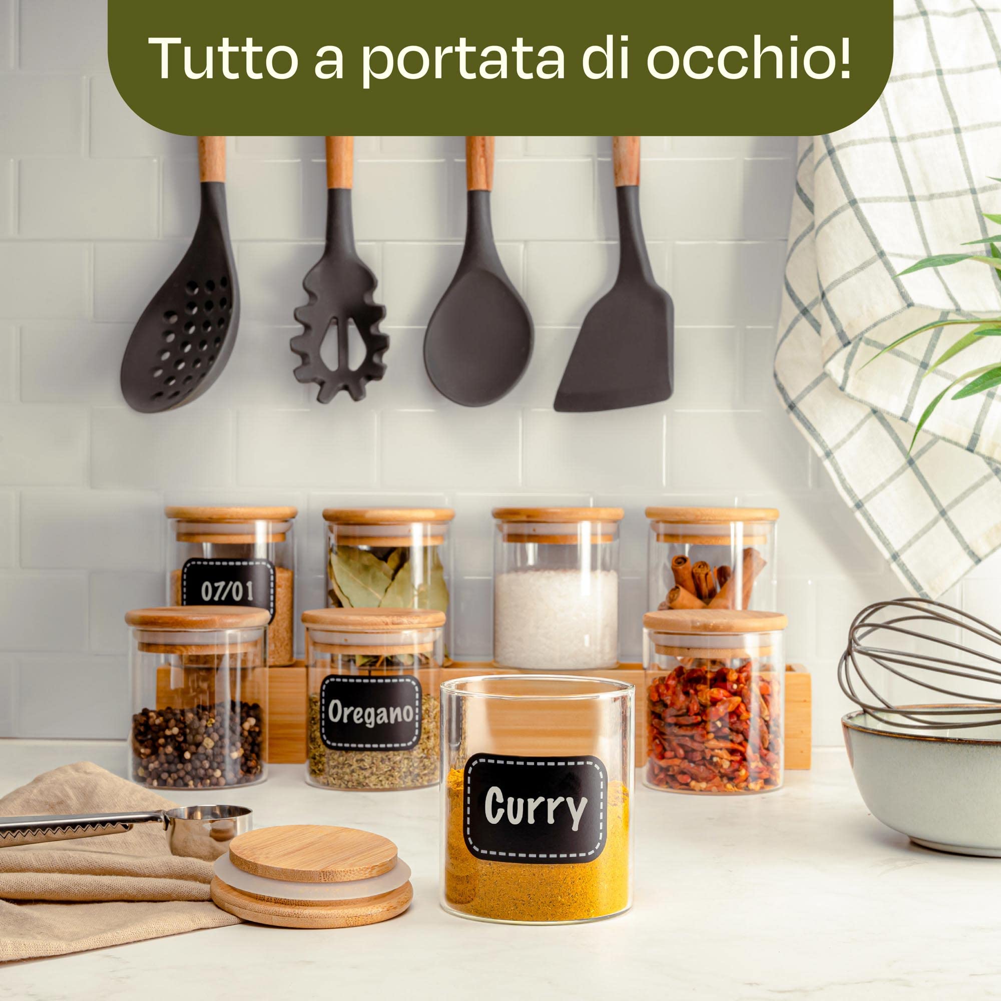 Praknu Set Barattoli Spezie Vetro con Coperchi - 8pcs x 250ml - Contenitori Spezie per Cucina - Ermetici - con Etichette - Lavabili in Lavastoviglie - Spezie, Erbe e Tè