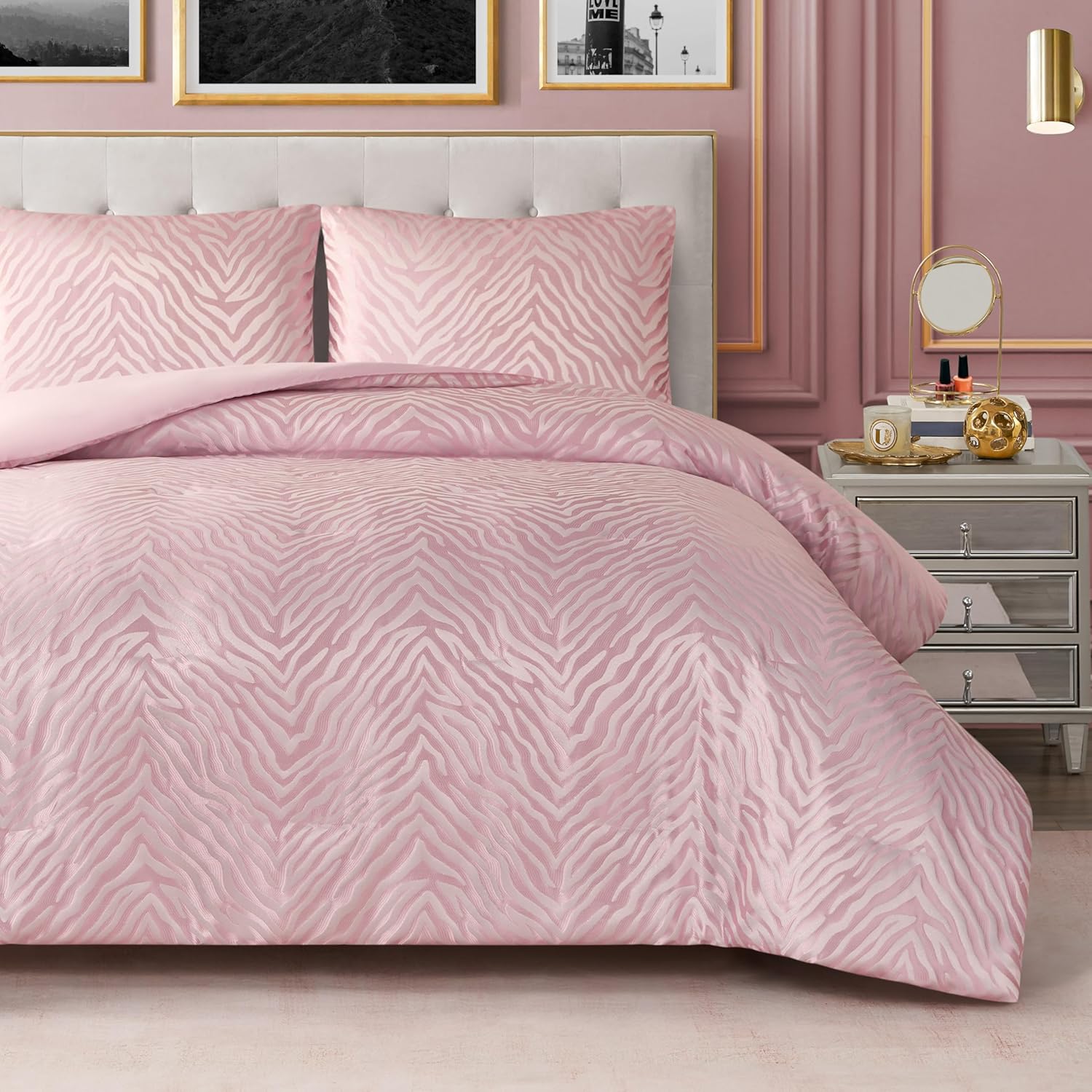 Juicy Couture Pink Marshmallow Sparkle Zebra Jacquard Full/Queen Comforter Set - 3 Piece Stylish Bedding Ensemble Full/Queen Pink Zebra