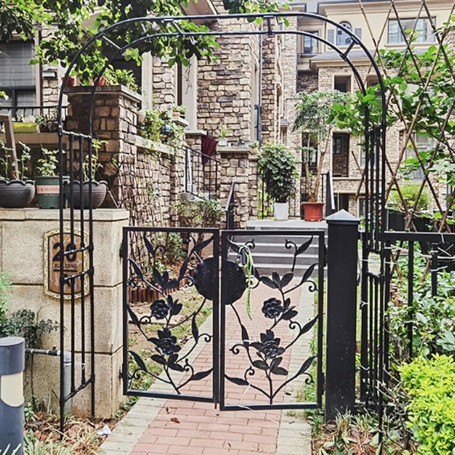 Metal Garden Arc for Climbing Roses, Versatile Decorative Lattice for Indoor/Exterior Plants, Perfect for Weddings and Events, Oxide Resistant Design ~/