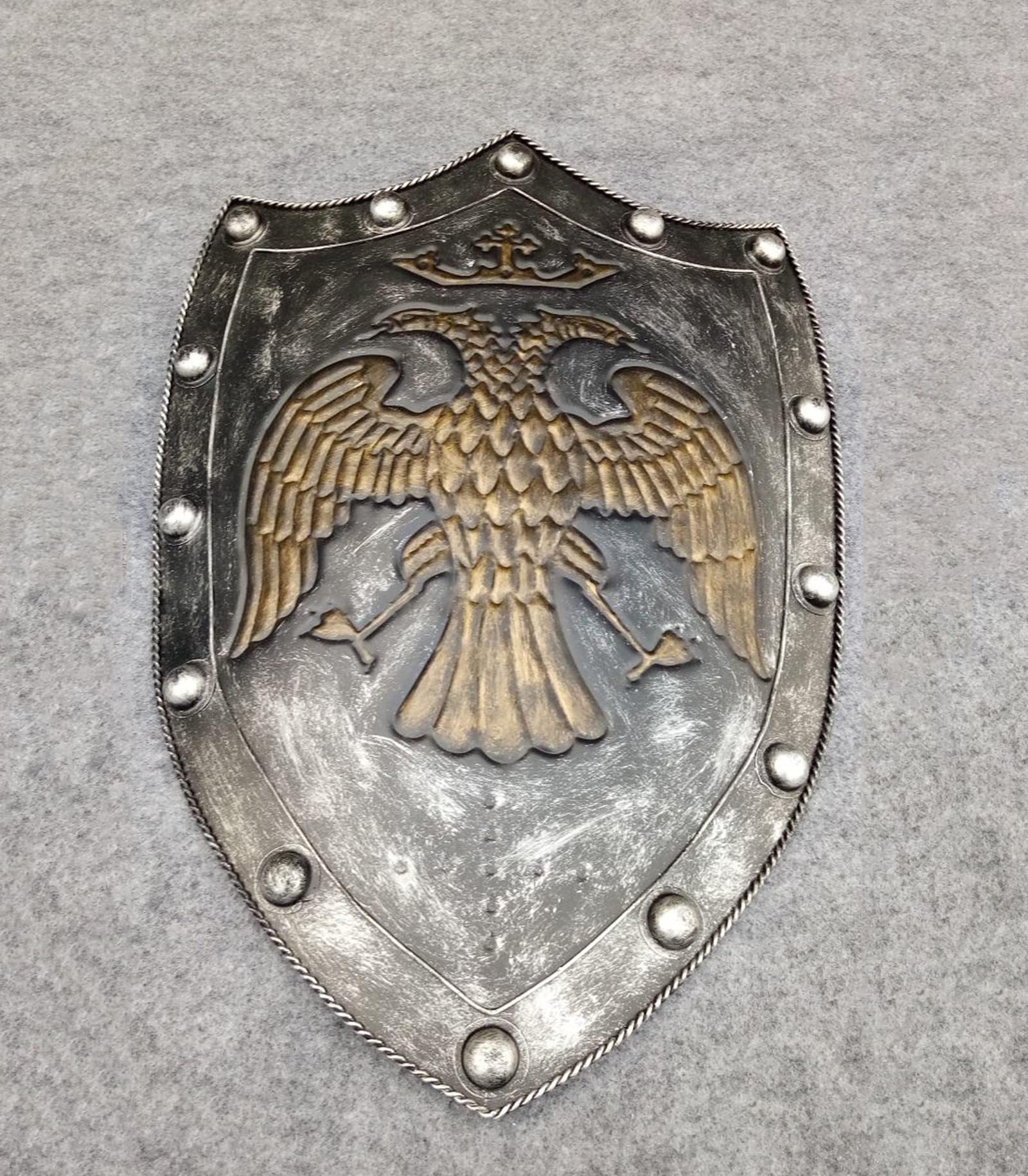 珍品◼️蔵からカッコイイ西洋騎士のアンティークなブロンズの盾の様なのが出て来ました 珍品◼️蔵からカッコイイ西洋騎士のアンティークなブロンズの盾