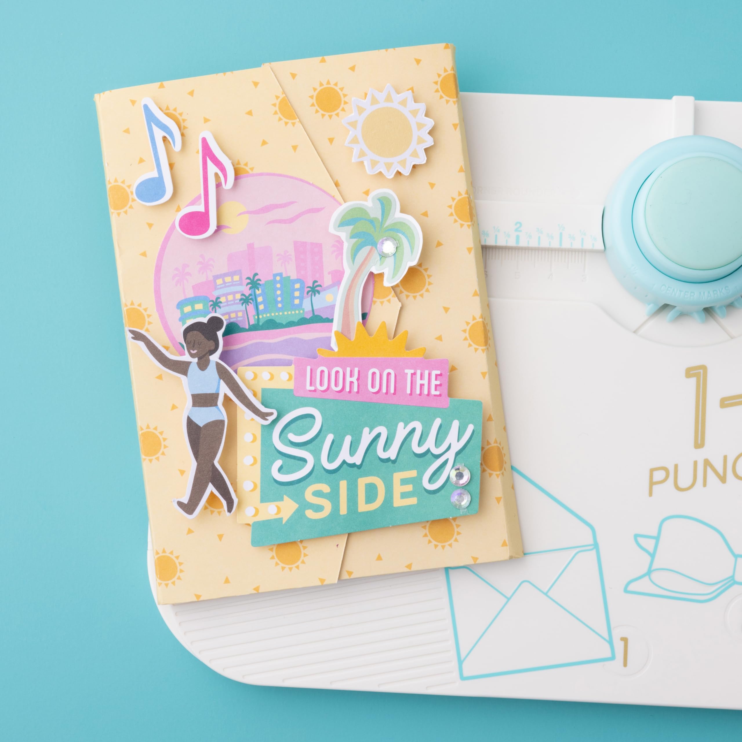Amazon | We R Memory Keepers Punch Board パンチボード & パンチ - 1