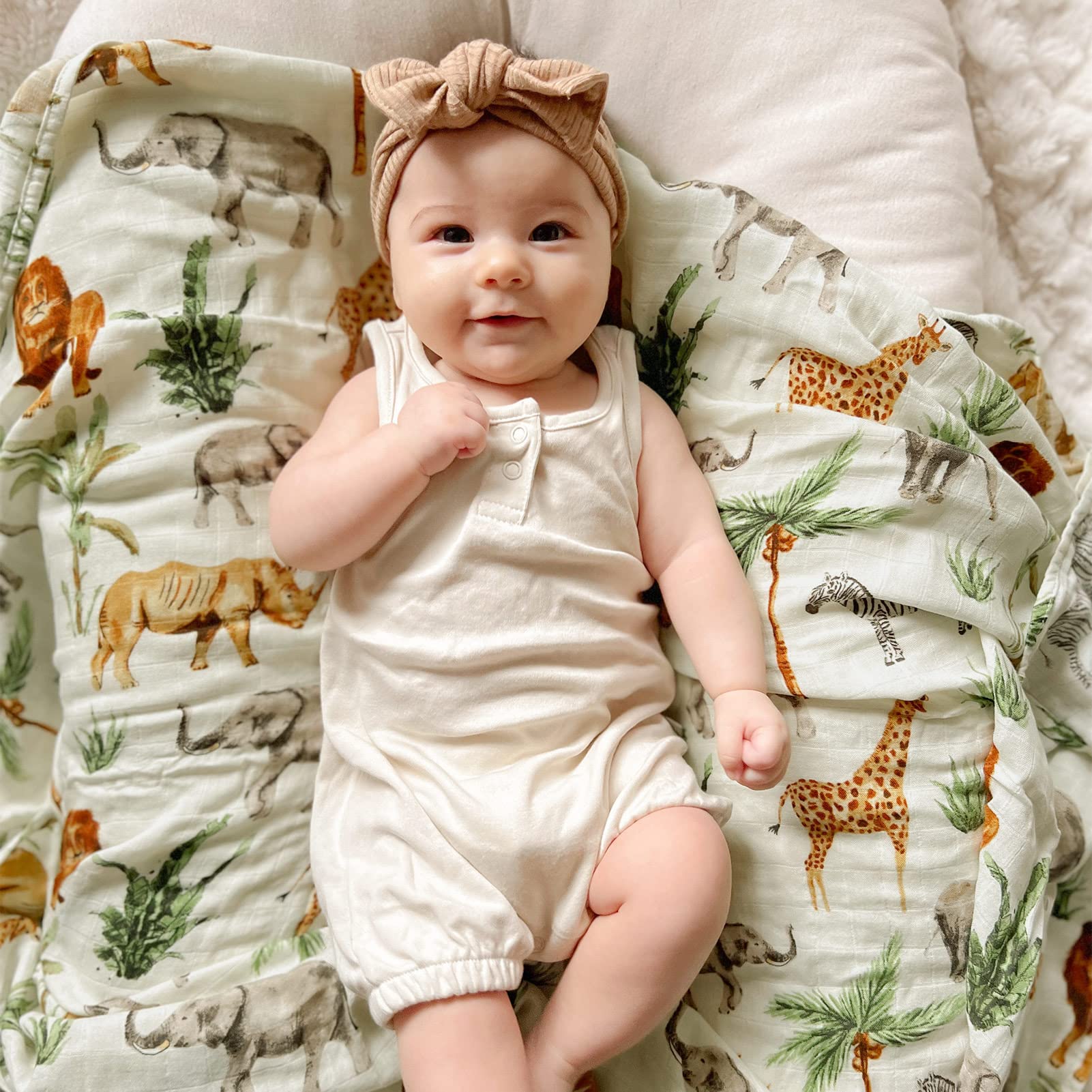LifeTree Mantas de muselina, manta de recepción neutra para bebé Woodland para niños y niñas, 70 % viscosa de bambú y 30 % algodón, grande, 47 x 47 pulgadas, selva safari/verde oliva