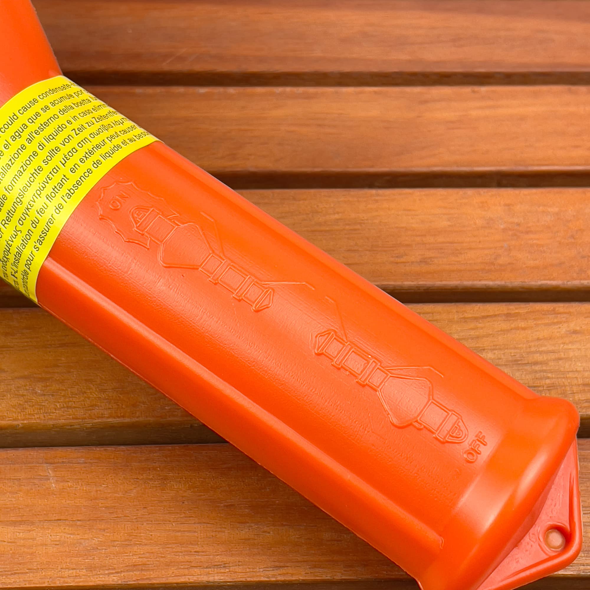 GATE14® Leuchtende Schwimmhilfe für Schwimmring mit automatischer Zündung für Kippen.