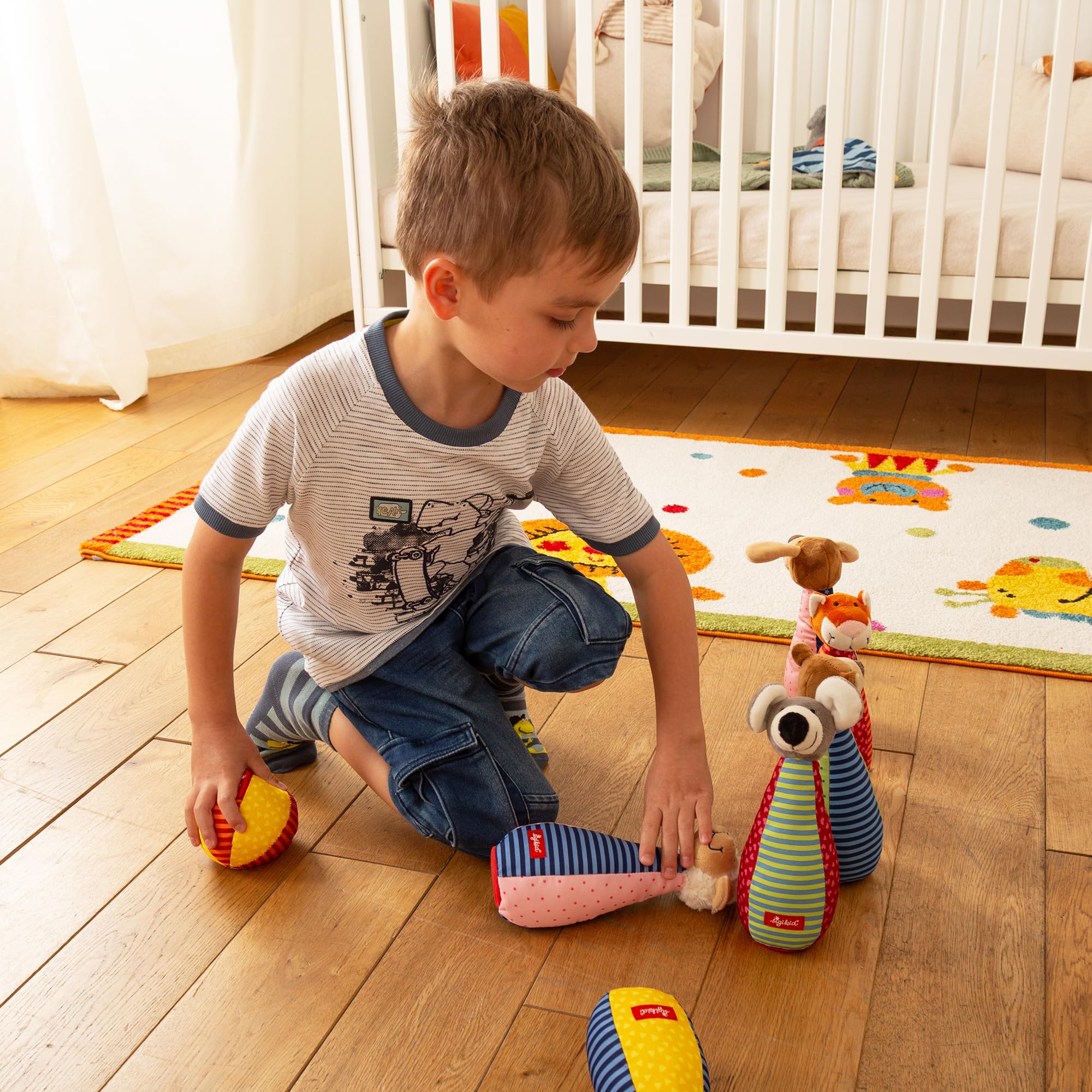 sigikid Baby Bowling Kegelspiel Baby- & Kleinkindspielzeug Motorikspielzeug Rasseln & Greiflinge PlayQ Aktivitätsspielzeug Mädchen und Jungen ab 3 Monaten, waschbar