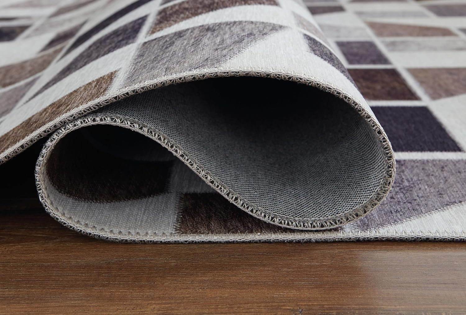 Geometric Multicolor Synthetic 5' x 7' Area Rug
