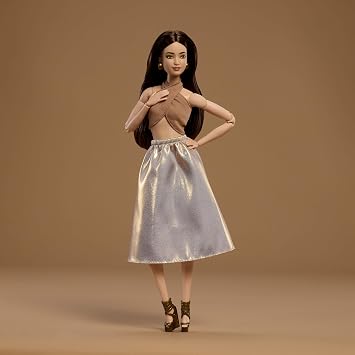 Barbie Signature Barbie Basics İkonik Koleksiyon Bebeği Model 06 JJX25