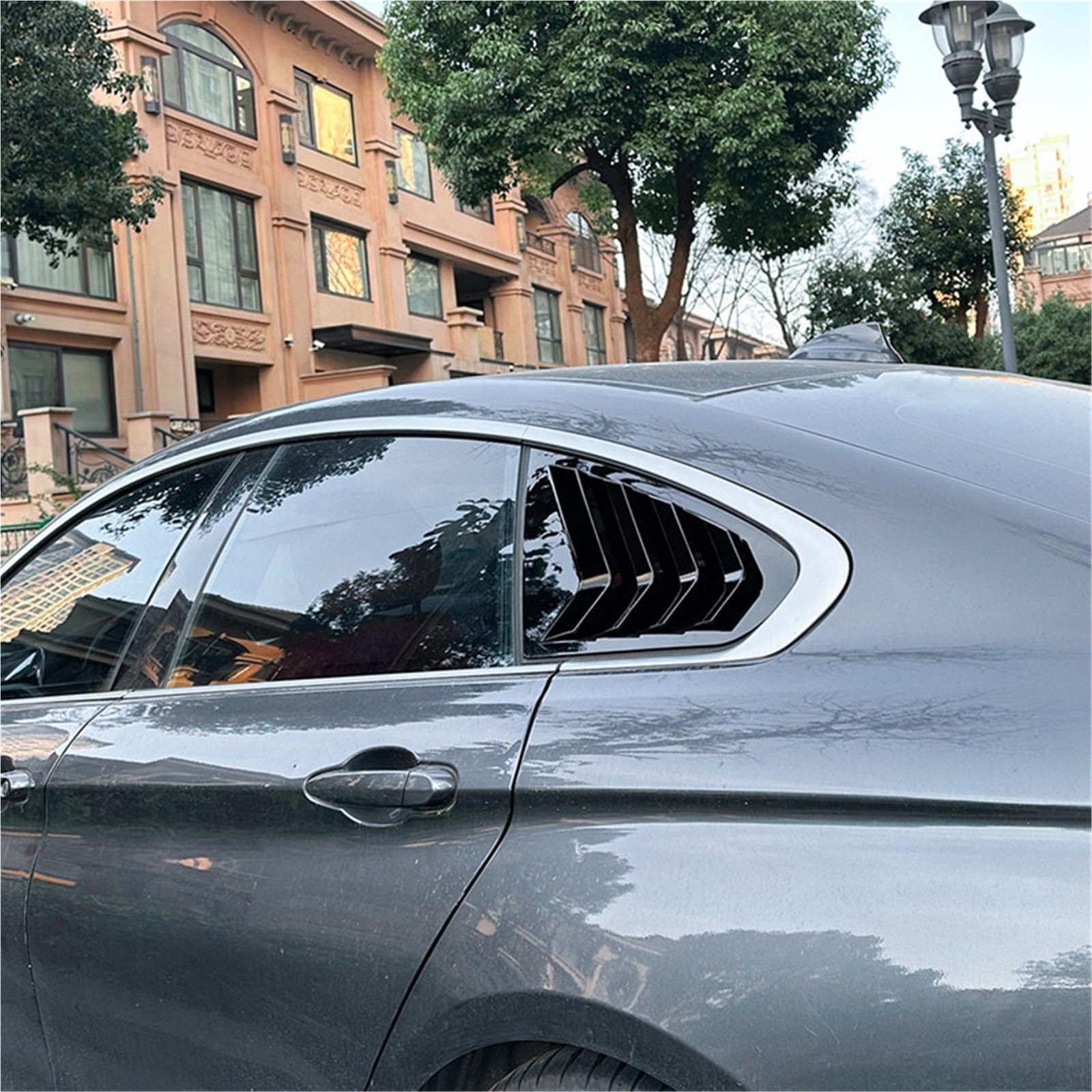 Pasuje do BMW serii 4 F36 2014-2020 Tylna szyba boczna kratka wentylacyjna żaluzja osłona żaluzji naklejka ozdobna akcesoria samochodowe(Glossy Black)