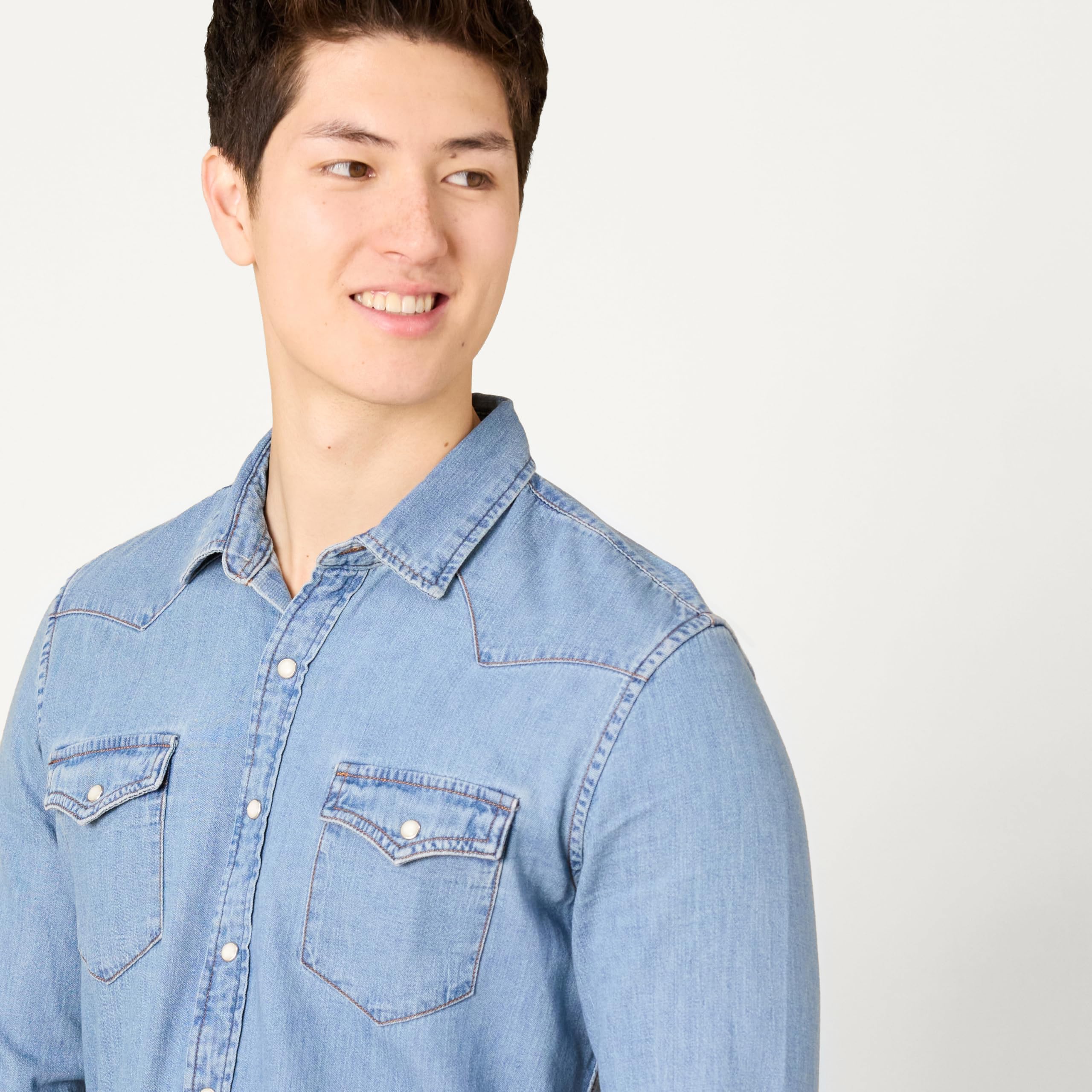 Amazon Essentials Camicia in Denim a Maniche Lunghe Regular Fit Uomo
