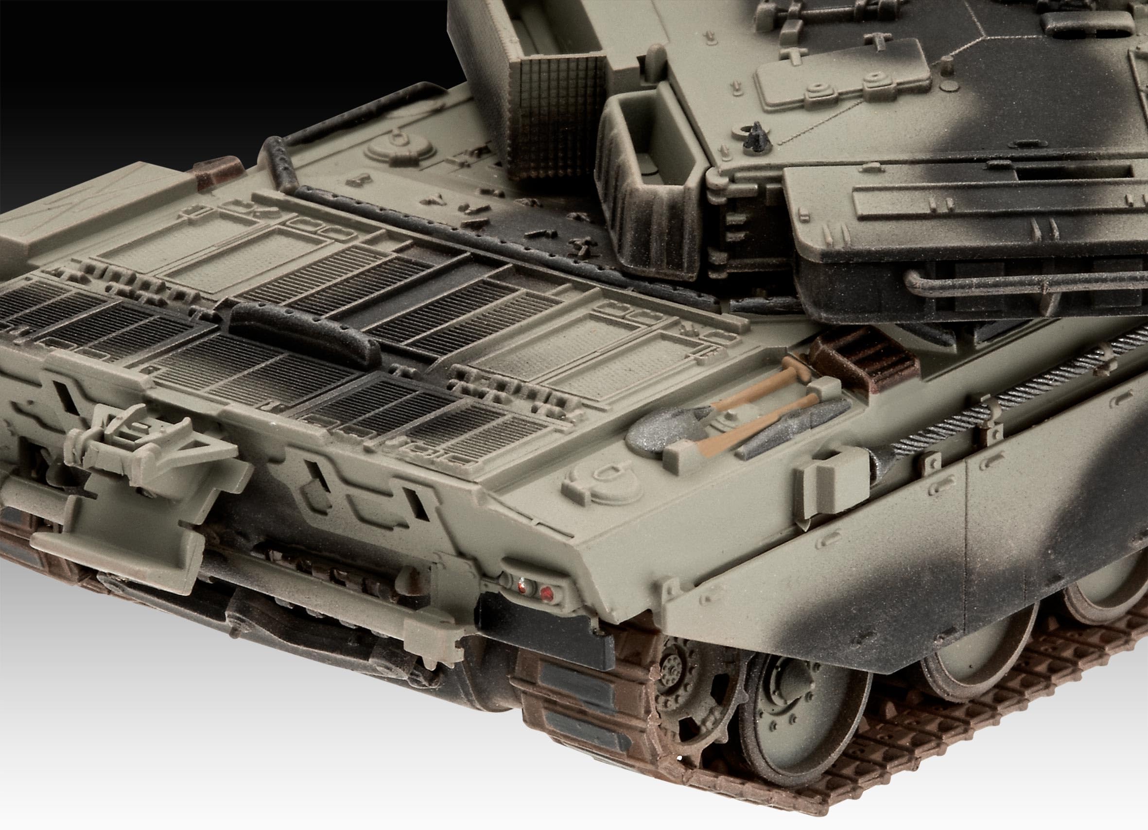 Revell Model Set Challenger 1
