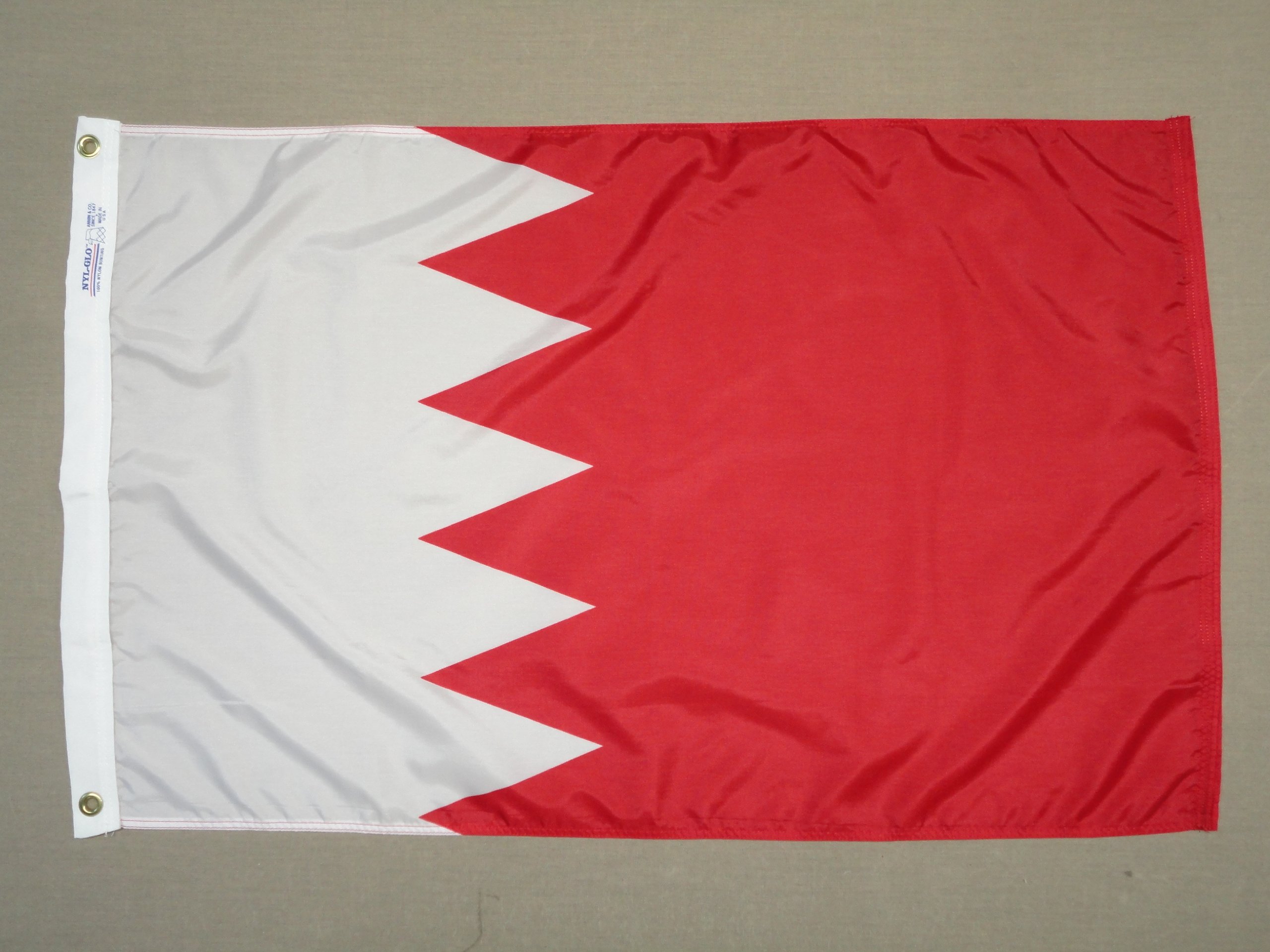 Drapeau durable Bahreïn pour mât résistant vent Annin 190515 2x3'
