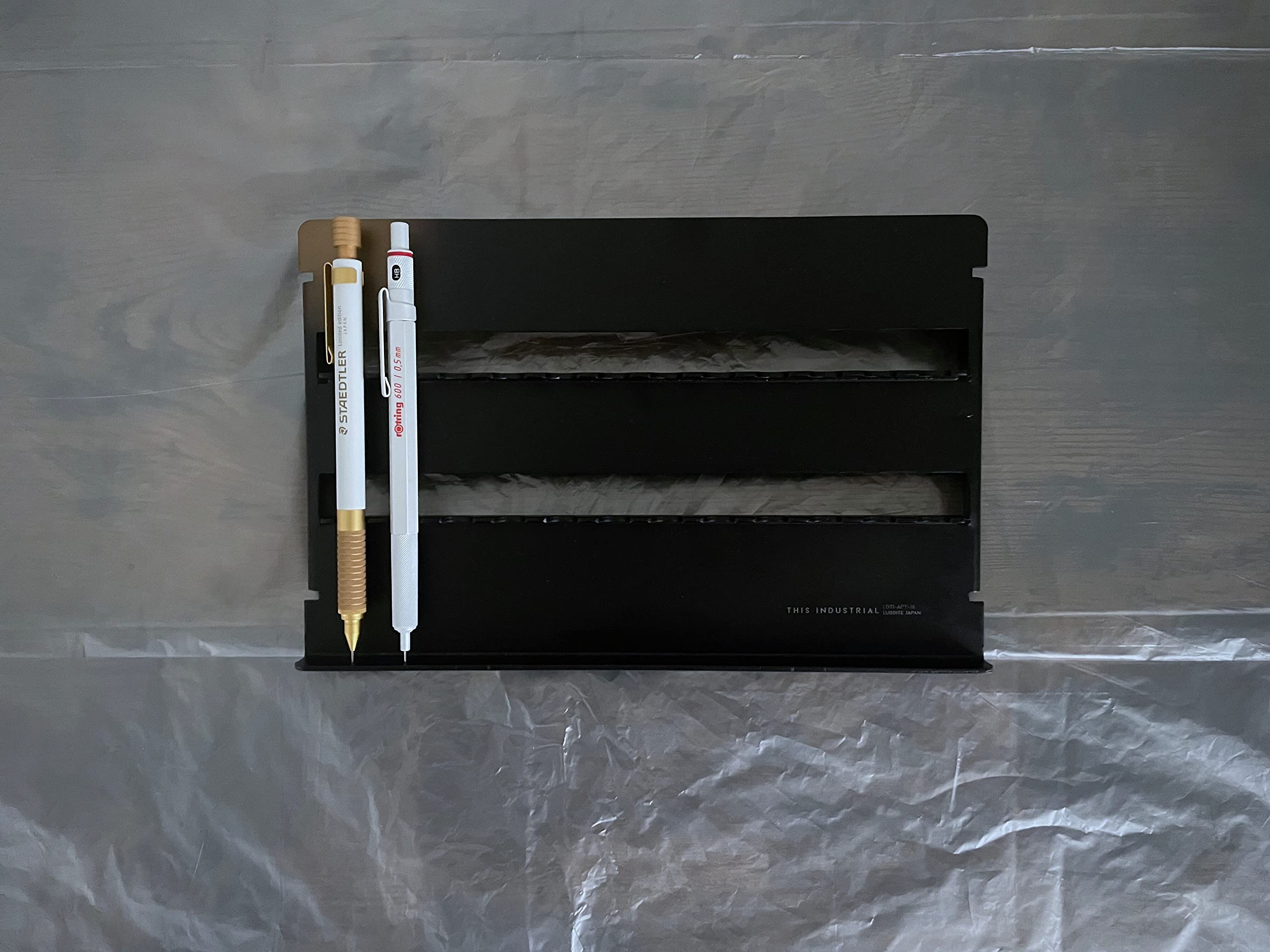 その他 THIS INDUSTRIAL Attractive PenTray THIS INDUSTRIAL Attractive PenTray2 1slot | Luddite ラダイト