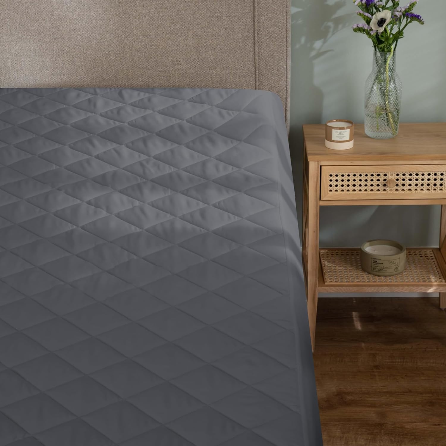 Twin XL Mattress Protector – Waterproof Mattress Cover – Deep Pocket Fitted up to 18 Inch – Quilted Mattress Pad – Soft, Breathable, Noiseless Bed Cover Protection