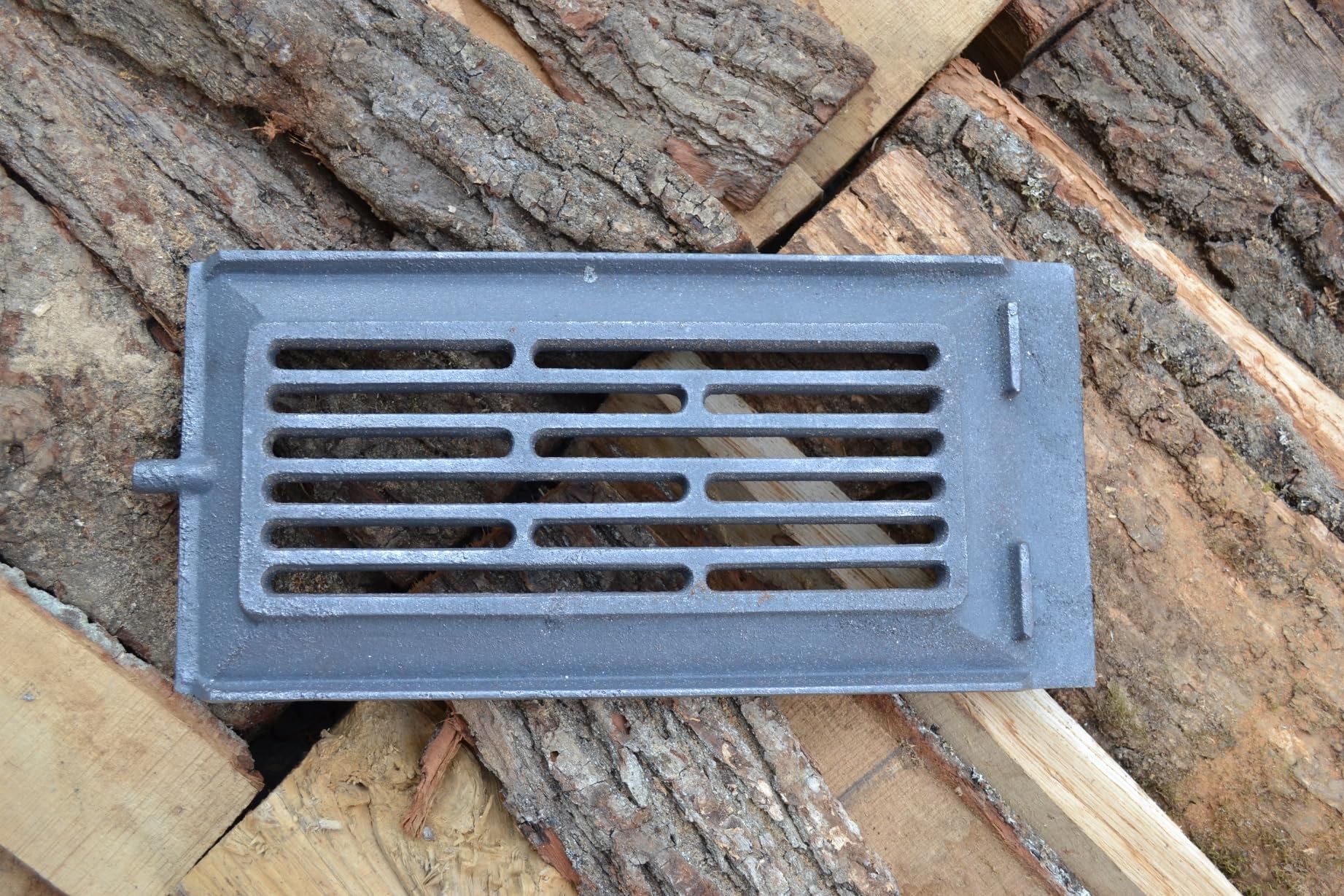 SEZAM Griglia in ghisa 37,5 (39) x 18 cm, griglia per ceneri in ghisa, diversi diametri, griglia per camino, griglia per forno, griglia a combustibile solido KVS Moravia: 9100, 9103