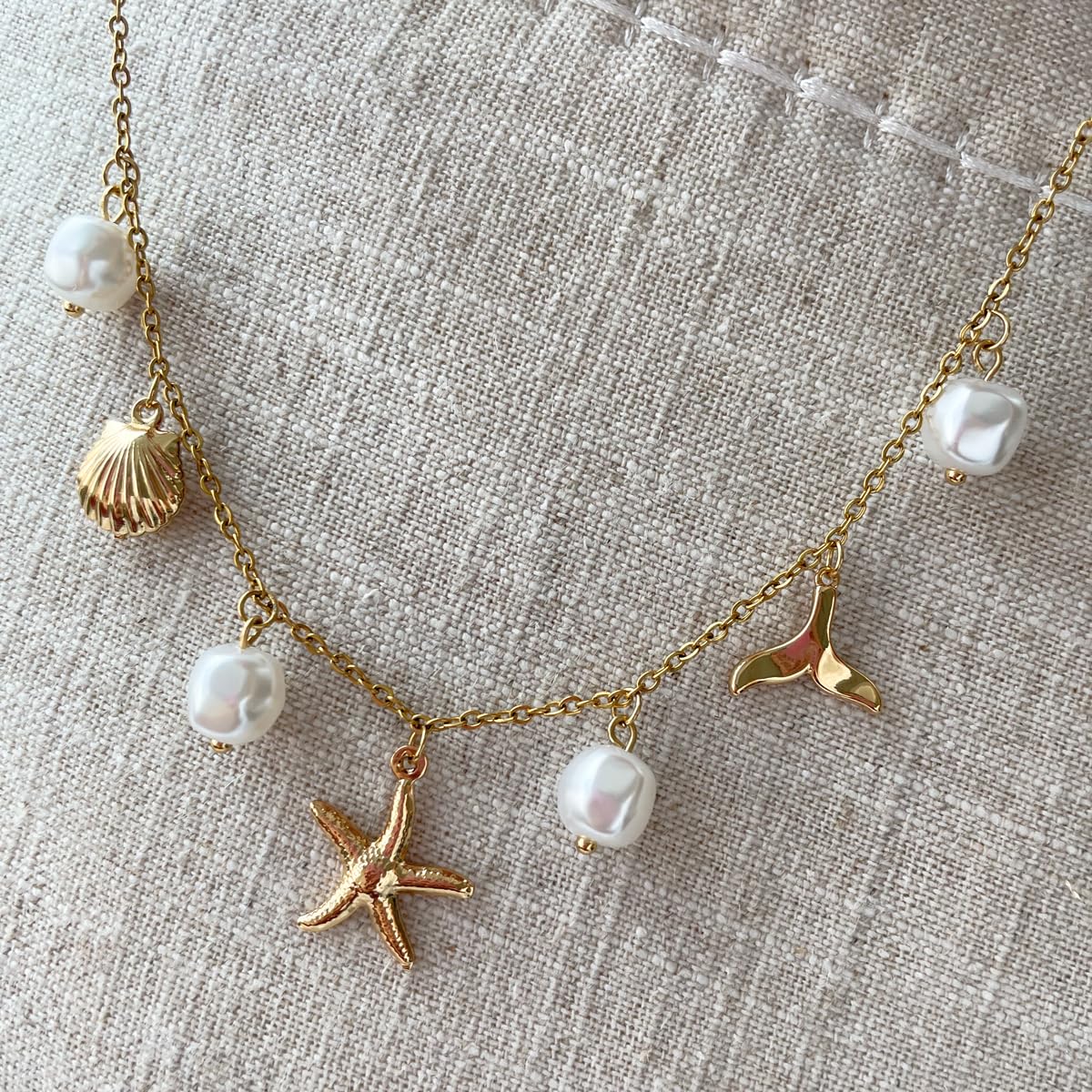 Collar con dijes para mujer, perla, estrella de mar, concha, oro de 14 quilates, regalo de joyería para surfista de playa de verano, mediano, latón,