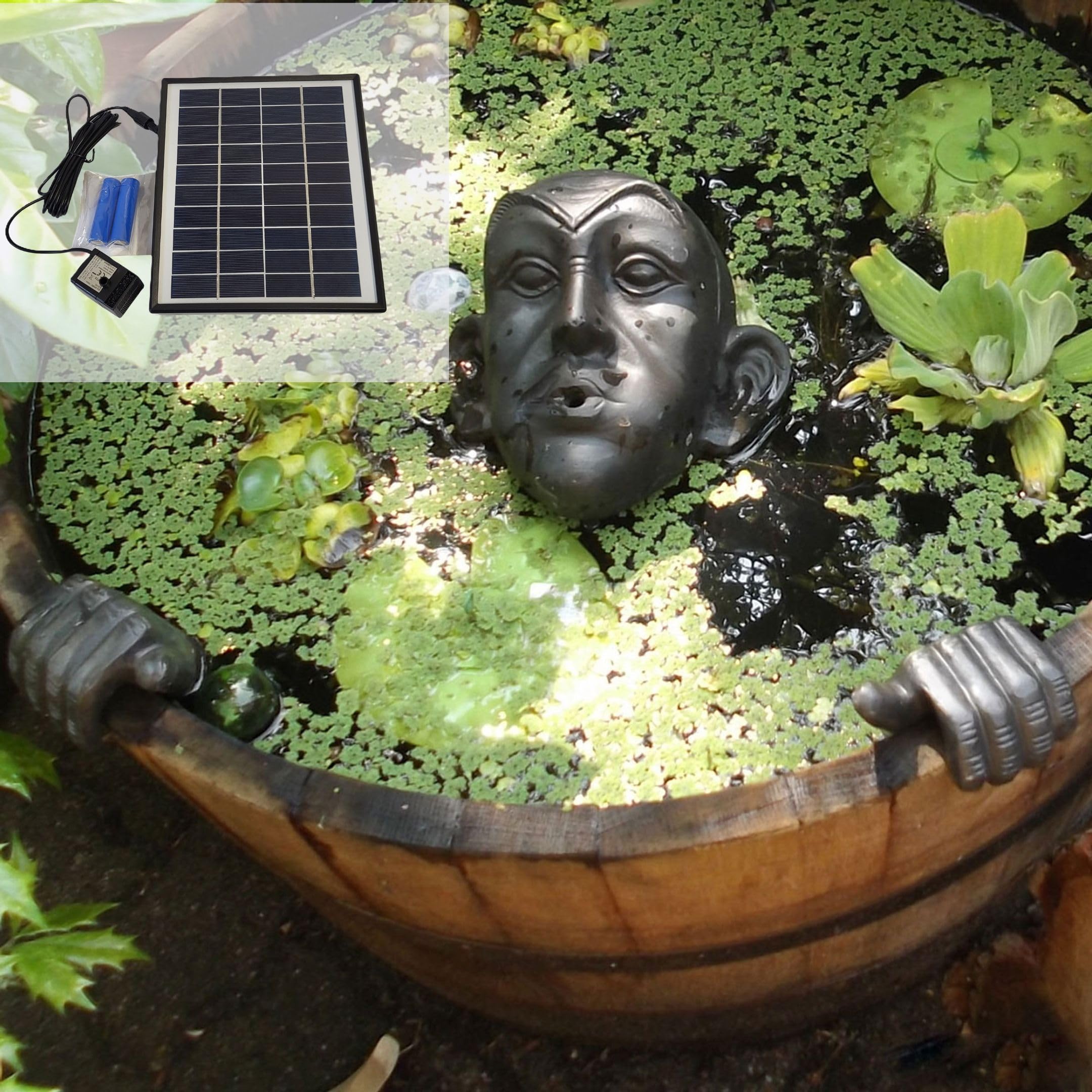 Storm's Gartenzaubereien Wasserspeier Gargoyle für Miniteich - 3-teiliges Set aus Gusseisen mit Akku-Solarpumpe - Teichfigur für Weinfass und Gartenfass - Inklusive 6,5 Watt Solarpanel und Zubehör