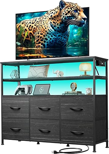 Miniatura 23 de Soporte de TV negro para TV de 45, 50, 55 pulgadas, mesa consola multimedia de TV con luces LED y estación de carga, centro de entretenimiento con 9