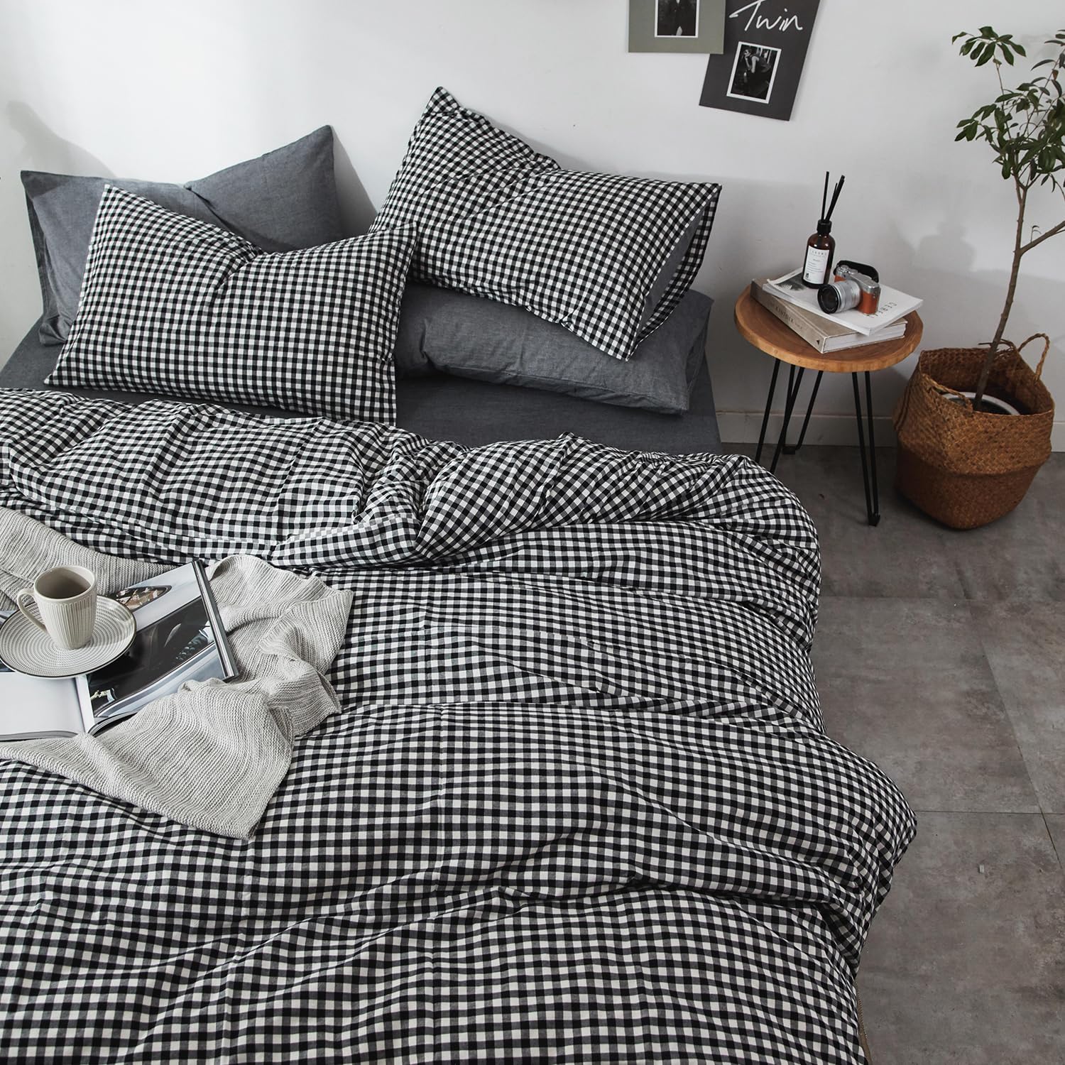 mixinni Black Gingham Comforter Set Full, Plaid Comforter Set 3 Pieces 1 Black Grid Comfoter with 2 Pillow Cases for All Seasons, Soft Fluffy Modern Grid Pattern Printed Bedding-Full Size — image 1