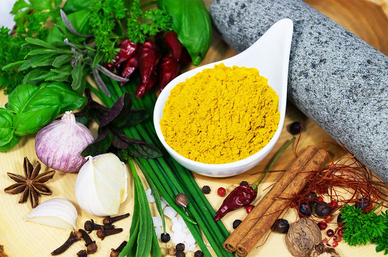Curry - Gewürz. Currypulver. Masala - Gewürzzubereitung. Fruchtig-milde Gewürzspezialität aus Indien. 3 Beutel je 1500g. (4,5 KG)