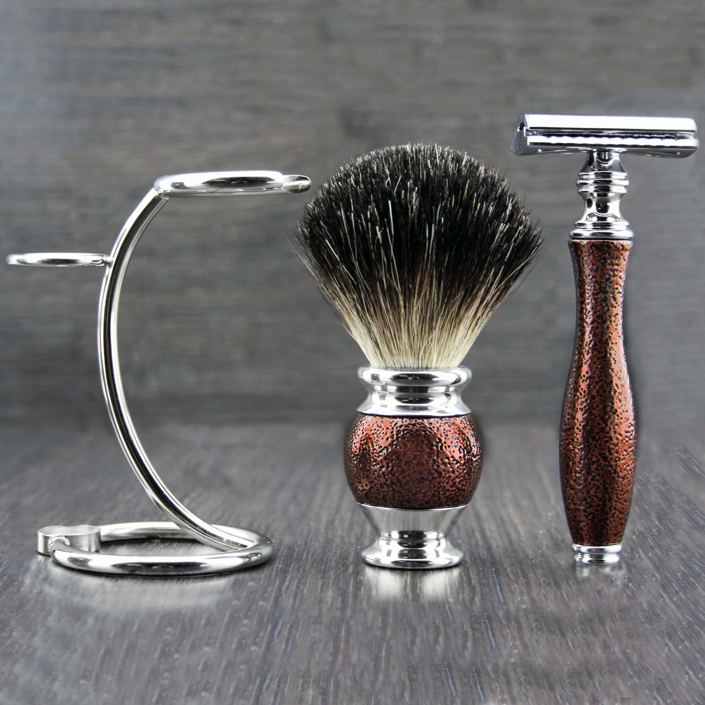 Haryali London, Set rasatura uomo completo – Kit rasatura a umido tradizionale con rasoio a doppia lama, pennello da barba in tasso nero e supporto elegante per accessori barba