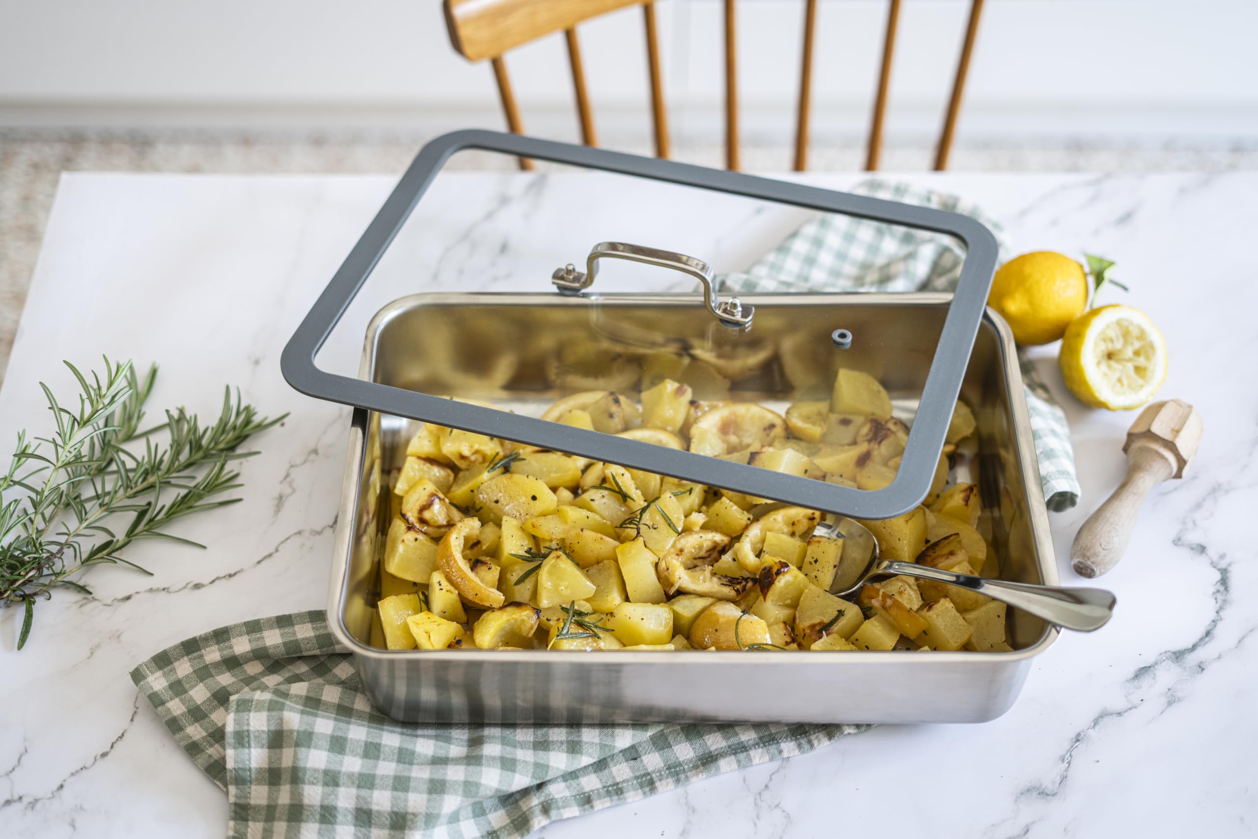 Inoxriv, Maxima Teglia da Forno Rettangolare con Coperchio in Vetro e Silicone, 36x25 cm, Acciaio Inox 18/10, Bordo Alto 8 cm, Made in Italy