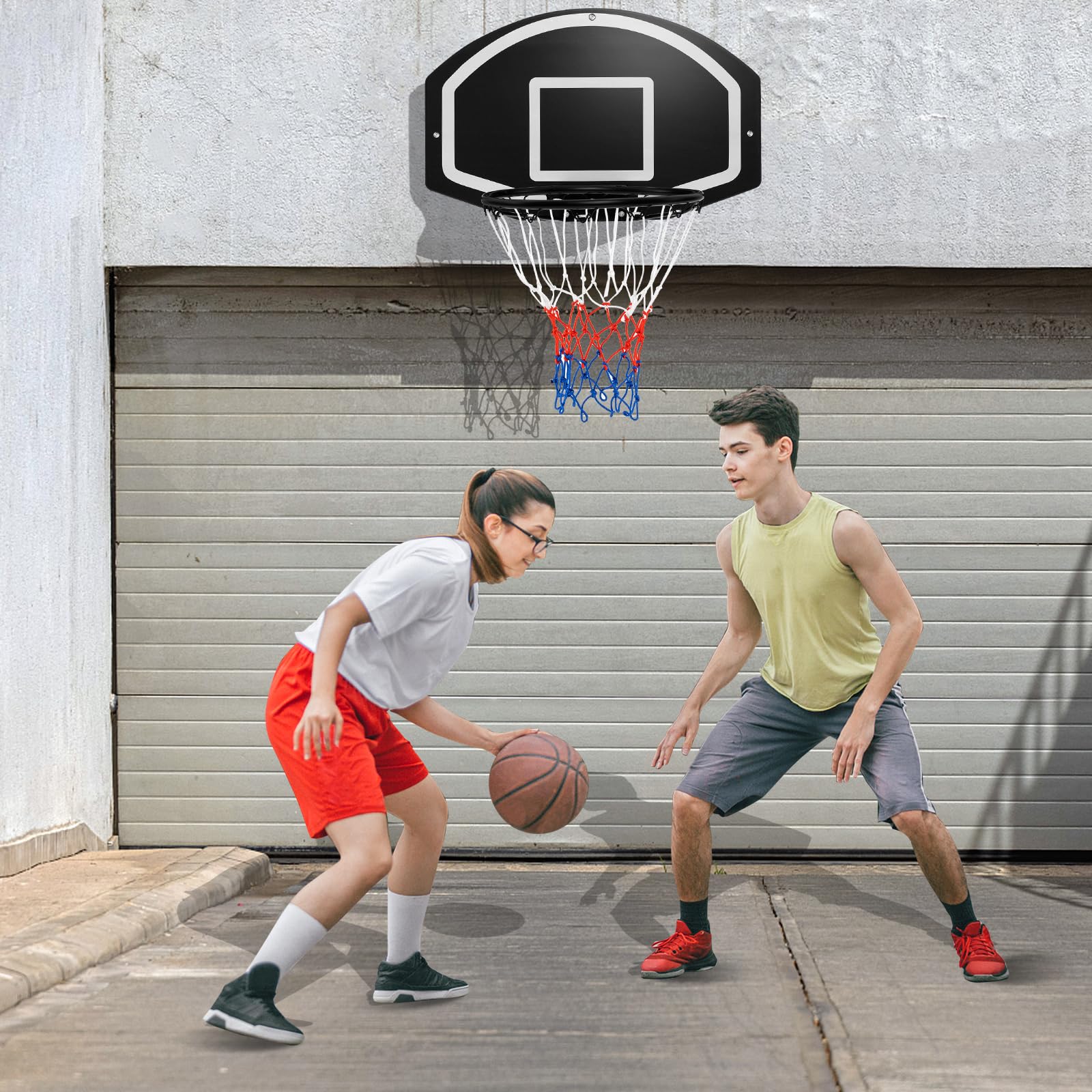 COSTWAY Tabellone Basket da Muro per Bambini e Adulti, Canestro da Basket a Parete con Tabellone Antiproiettile da 72 x 45,5 cm, Rete Anti-vento e Accessori Completi