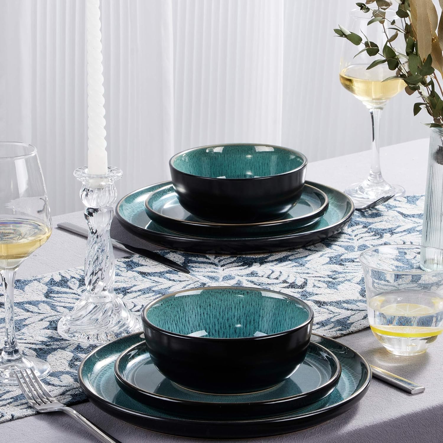 LIANYU Ceramic Dinnerware Sets for 4, 12 Piece Porcelain Stoneware Plates and Bowls, Scratch Resistant Round Kitchen Dishes Set, Dishwasher and Microwave Safe Dinning Ware Set, Pastel Turquoise