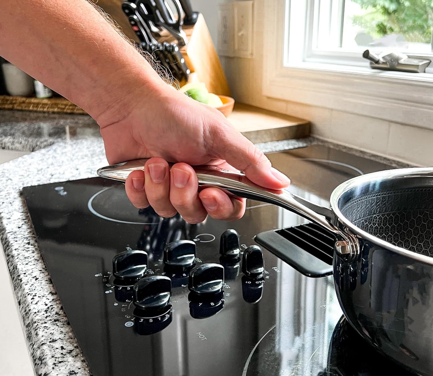 Cooksy 6 Piece Pot Set Honeycomb Surface Hybrid Stainless Steel 1.5, 3, and 6 Quart Pots with Lids