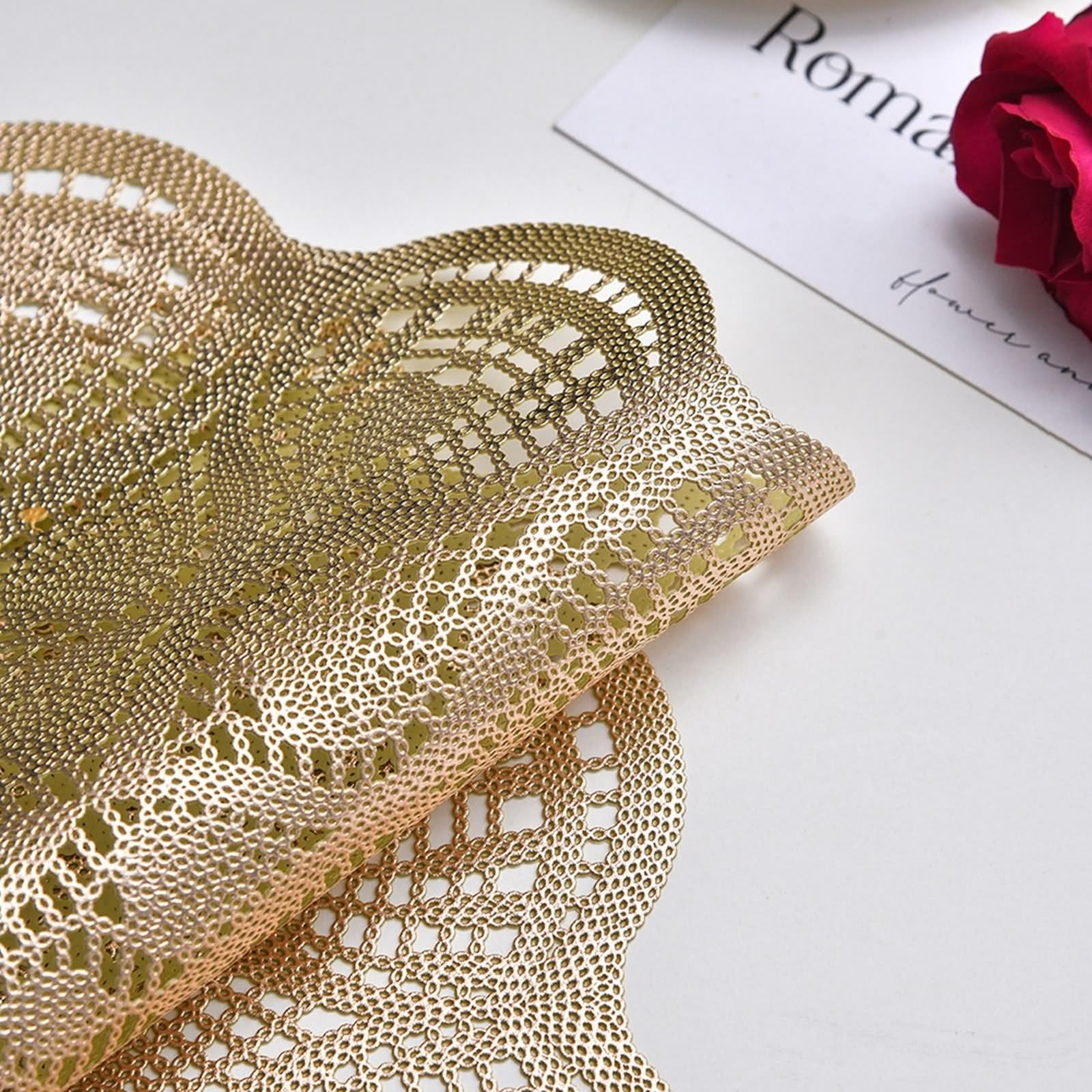 Juego de 8 manteles individuales de PVC, 38 cm, huecos, redondos, flores doradas, para casa, cocina, hotel y restaurante