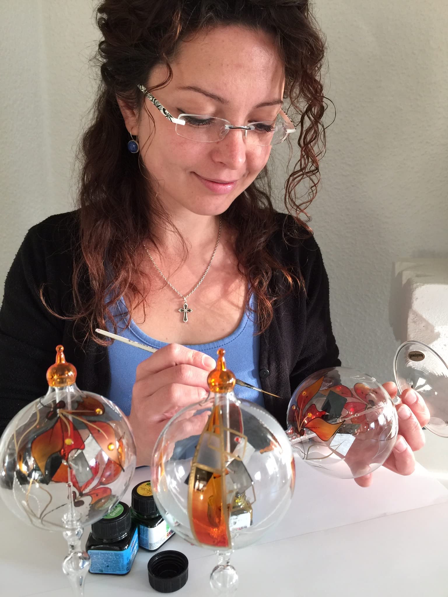 Solarenergie Radiometer - Blaues Glas-Modell Mit Sich Drehenden Flügeln Als Dekoration