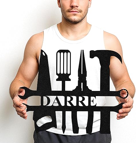 Miniatura 2 de Letrero de taller de garaje personalizado para hombres, arte de pared de metal con nombre personalizado para cobertizo mecánico, decoración rústica