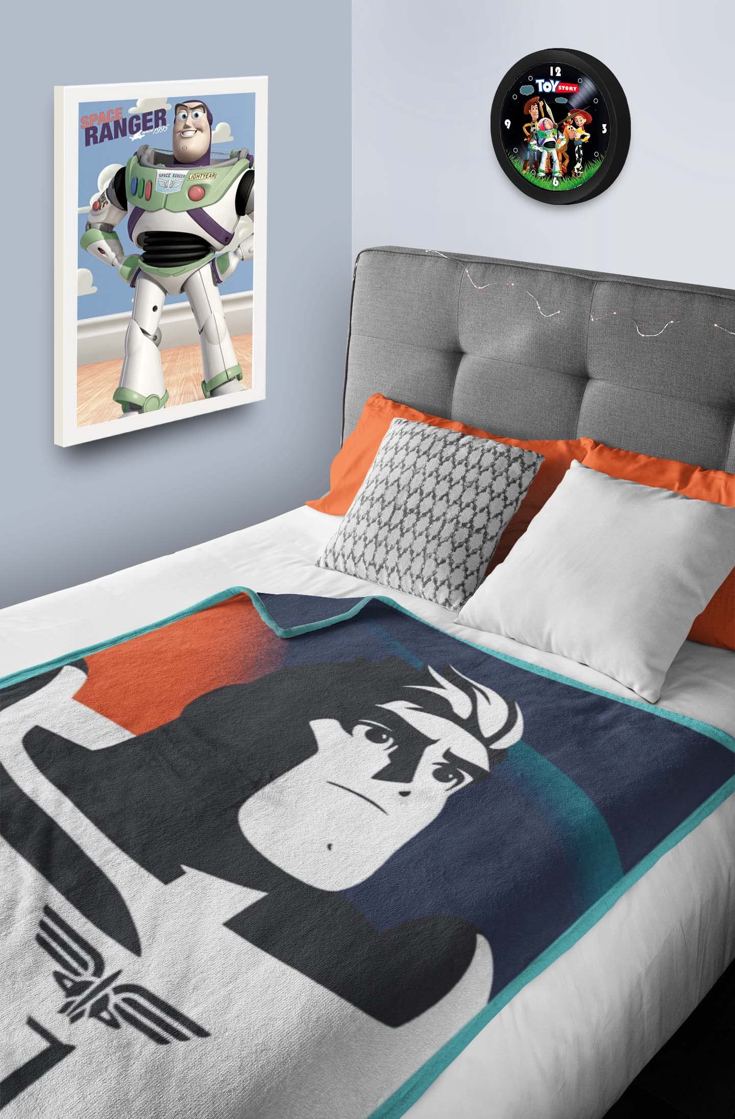 Universal Disney Lightyear Polar Fleece Blanket For Kids All Season, Ultra Soft, Fade Resistant Official Disney Product, Multicolor, TRHA23306